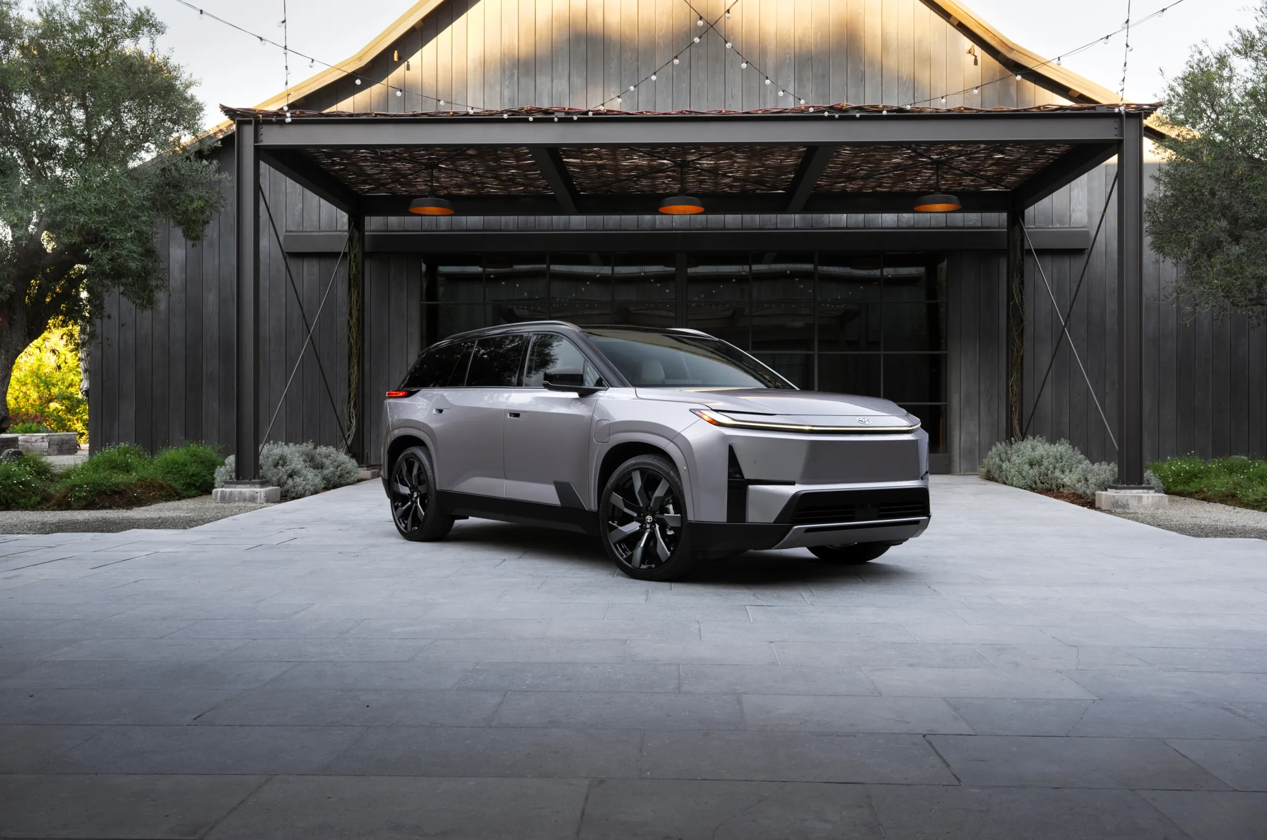 Toyota Highlander BEV