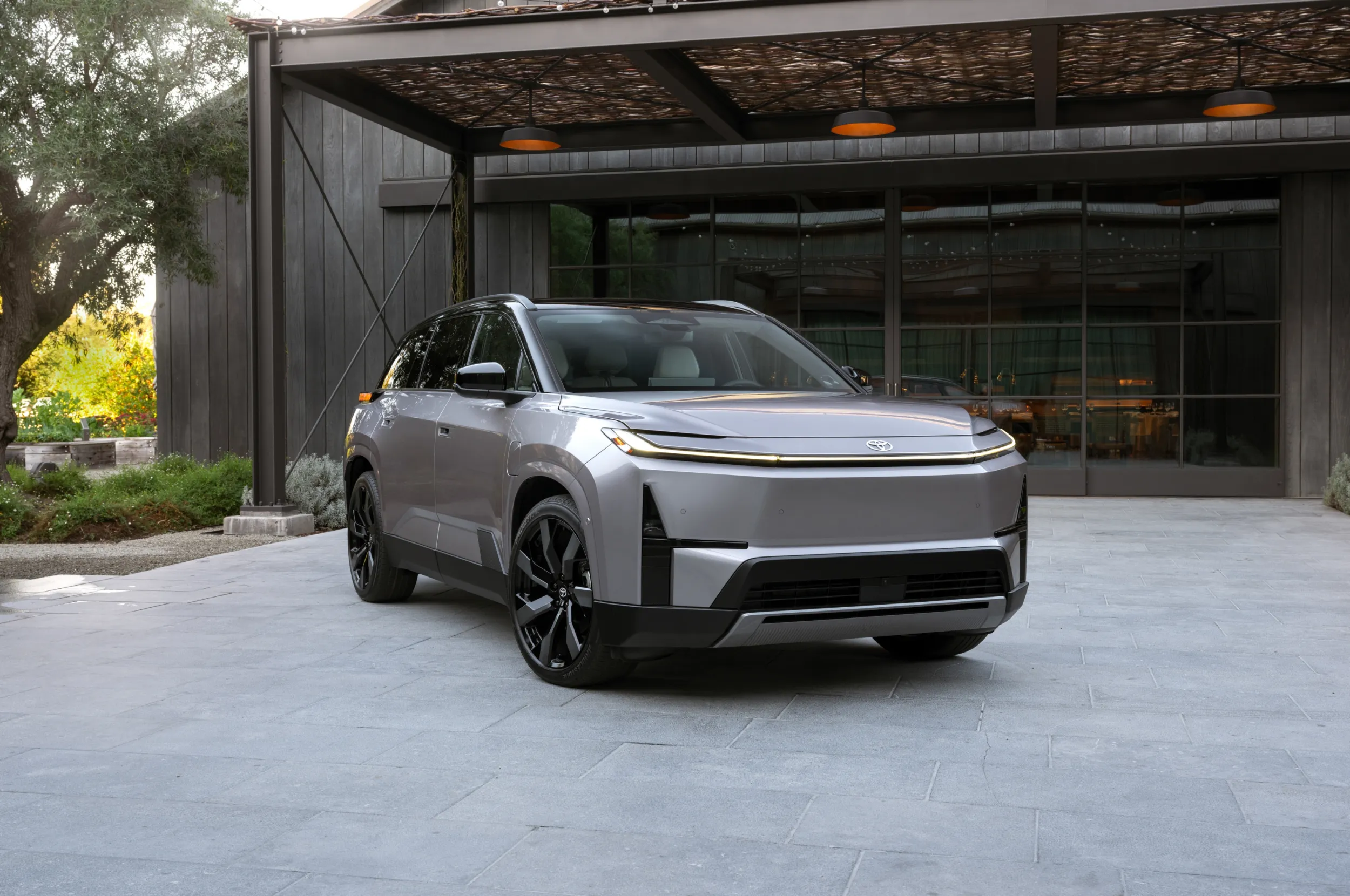 Toyota Highlander BEV