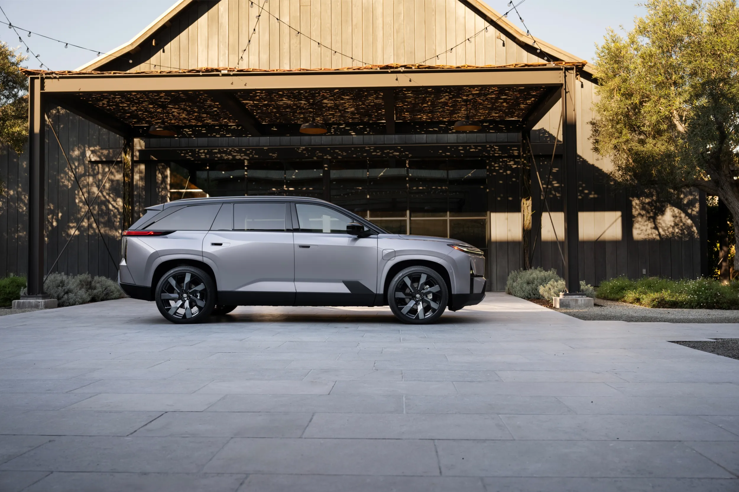 Toyota Highlander BEV