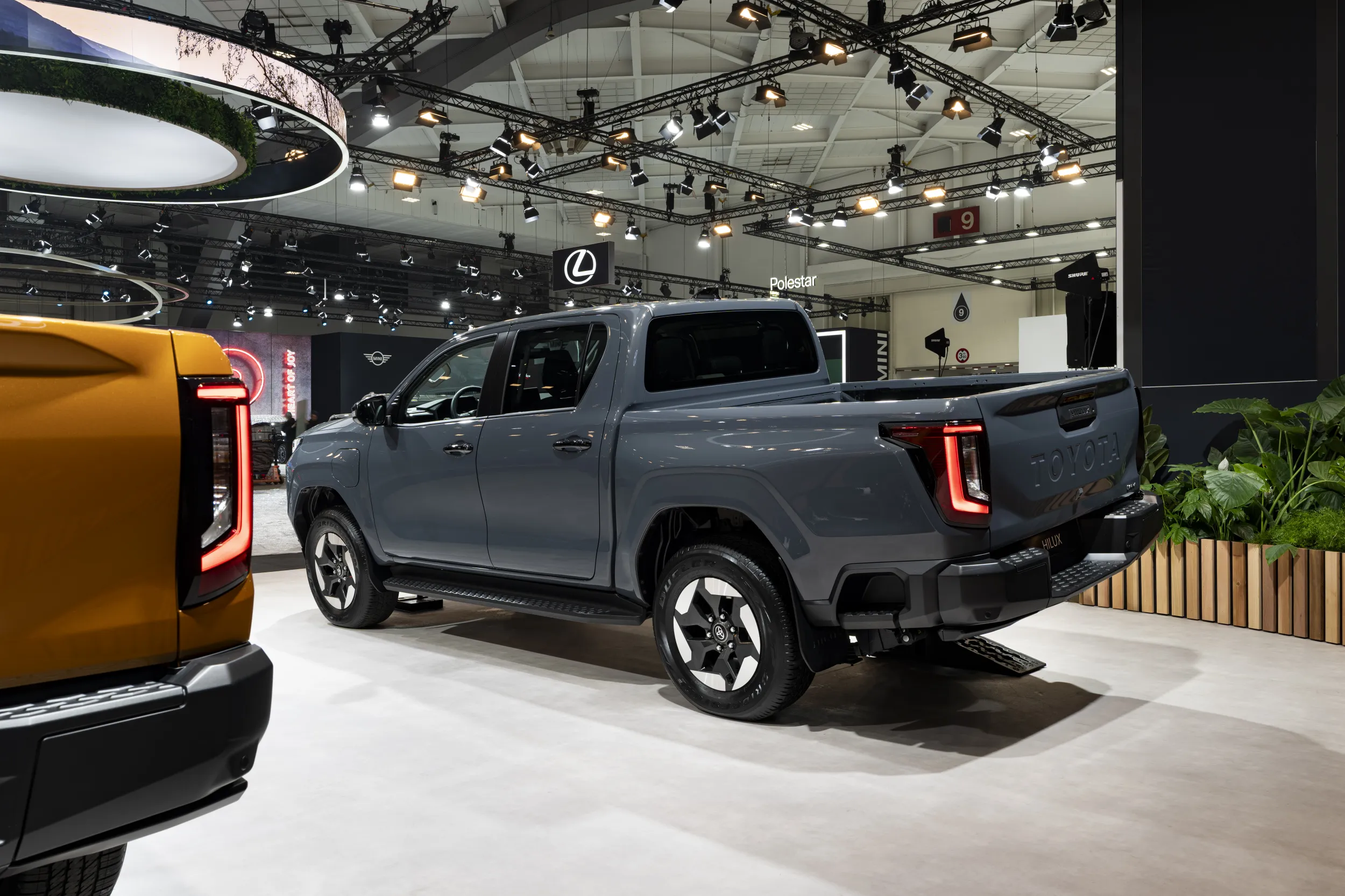 Toyota Hilux BEV