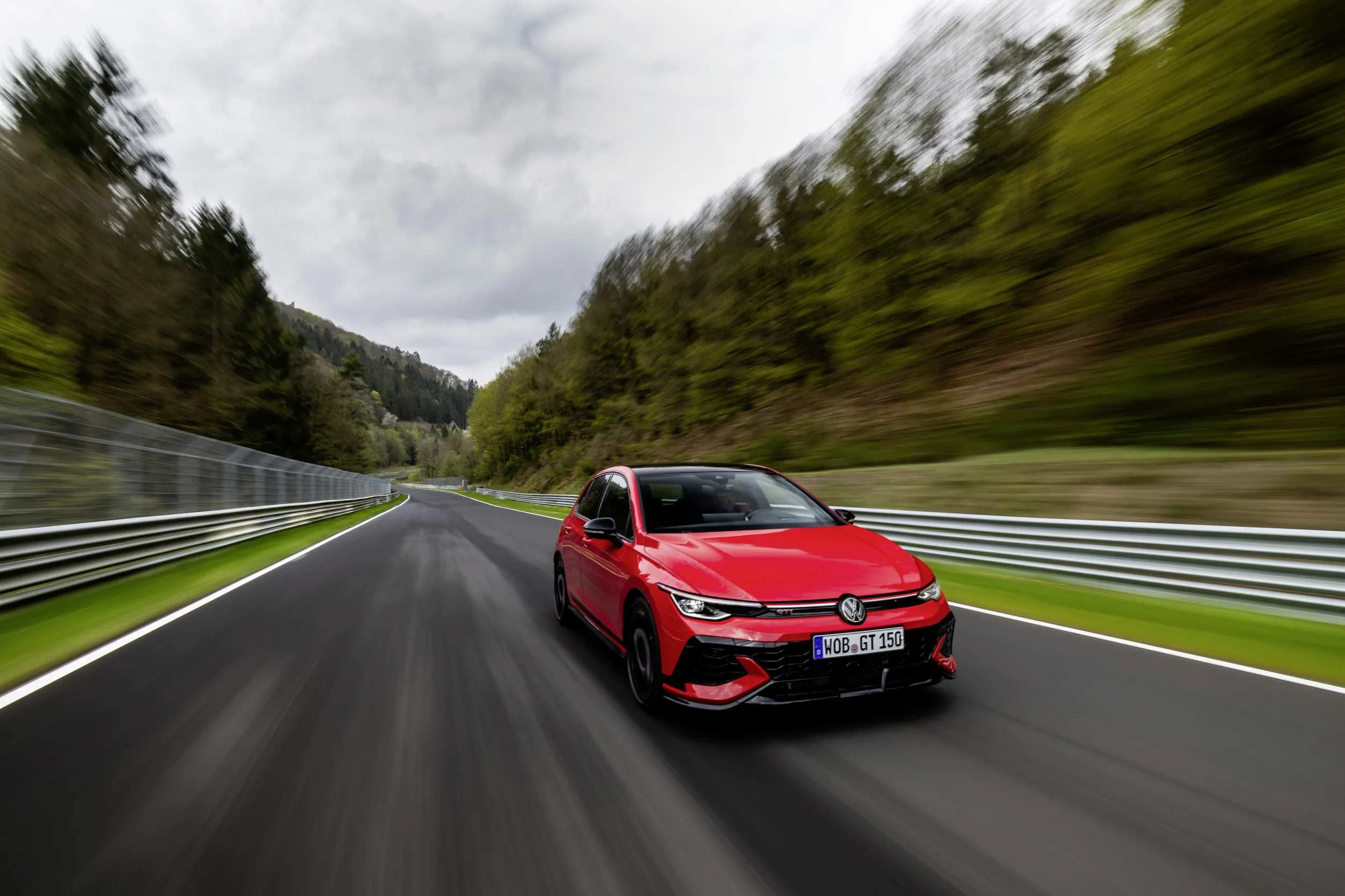 Volkswagen Golf GTI EDITION 50