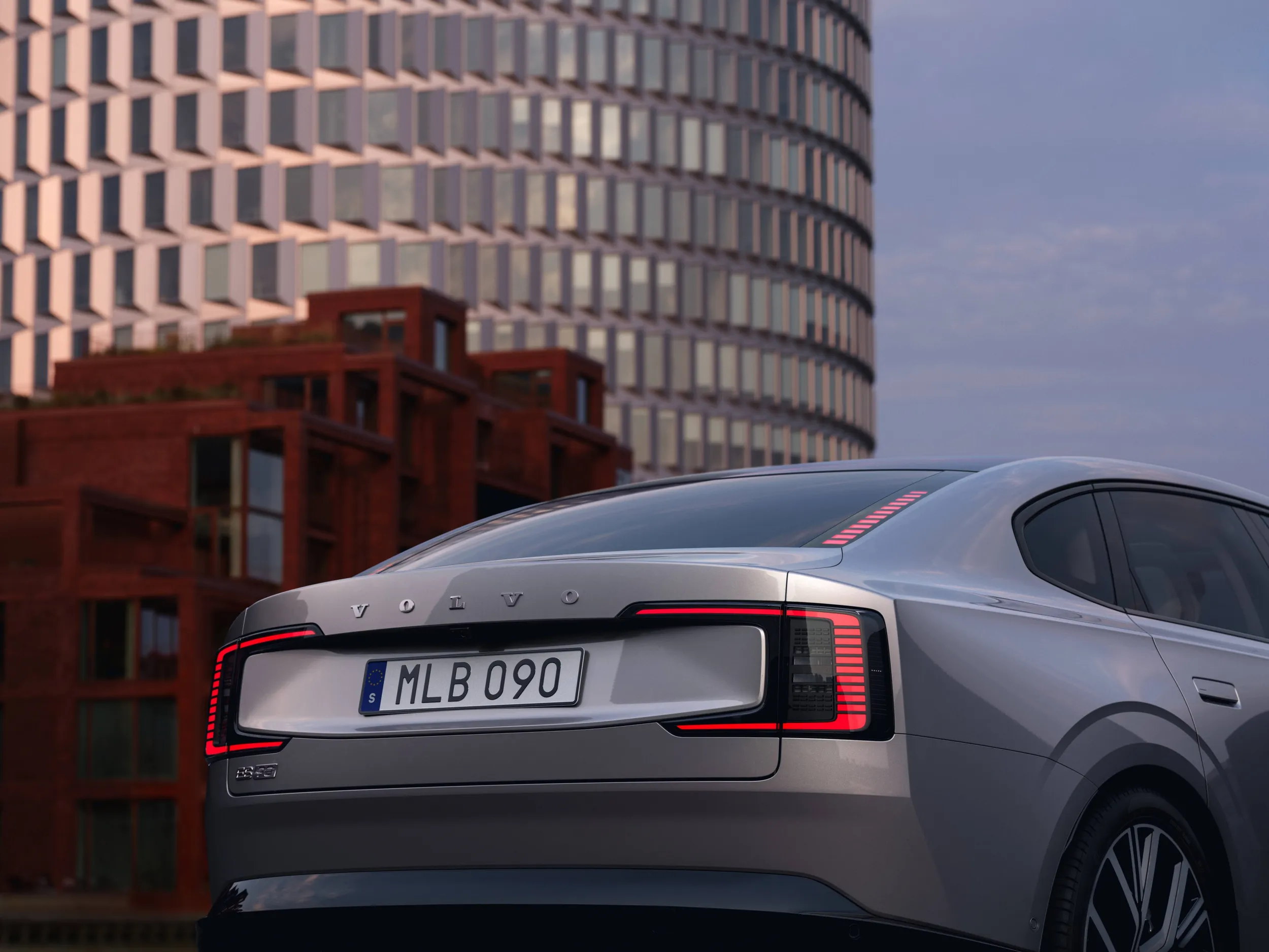 Volvo ES90