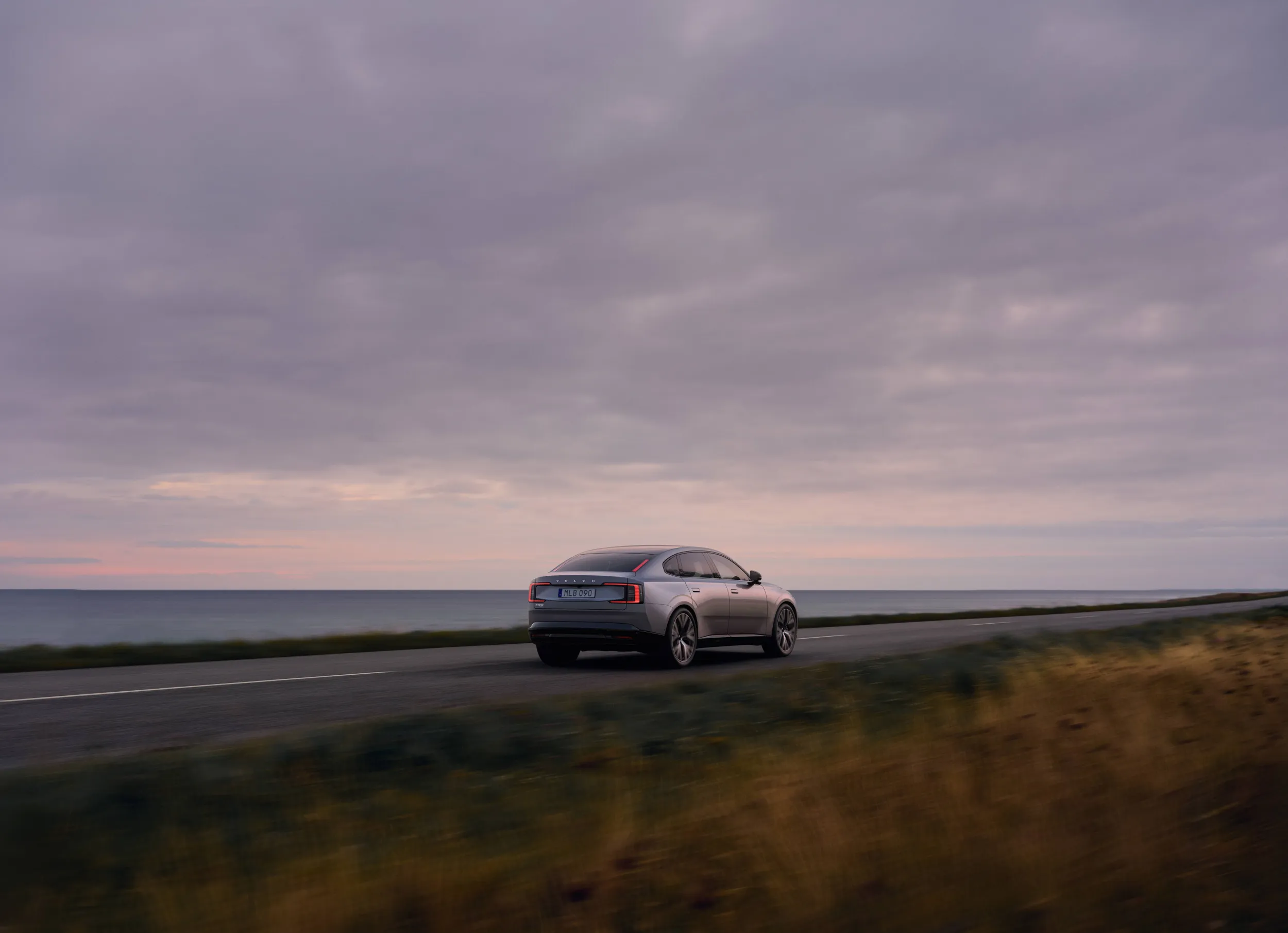 Volvo ES90