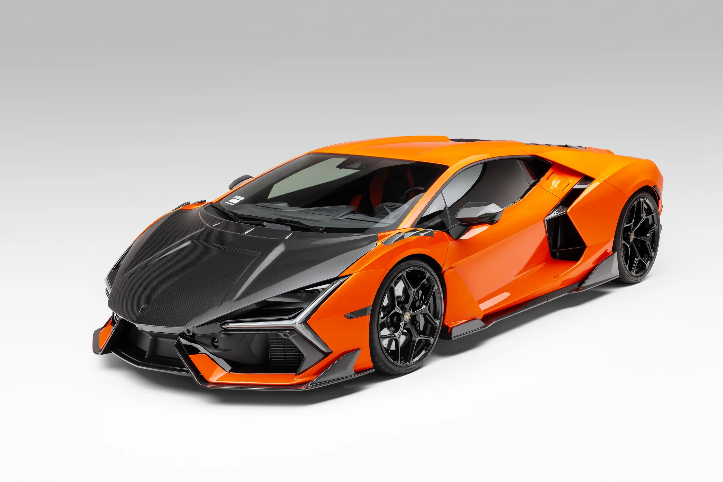 Vorsteiner launches its first carbon-fiber aero package for Lamborghini Revuelto