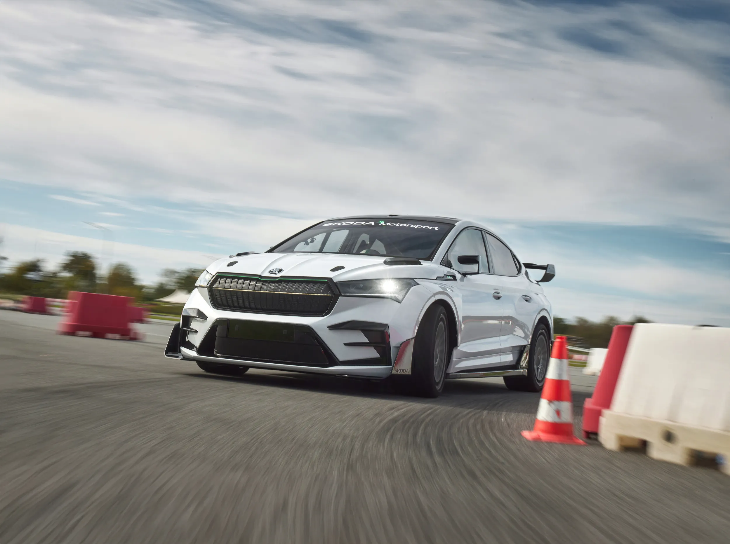 Škoda Enyaq RS Race