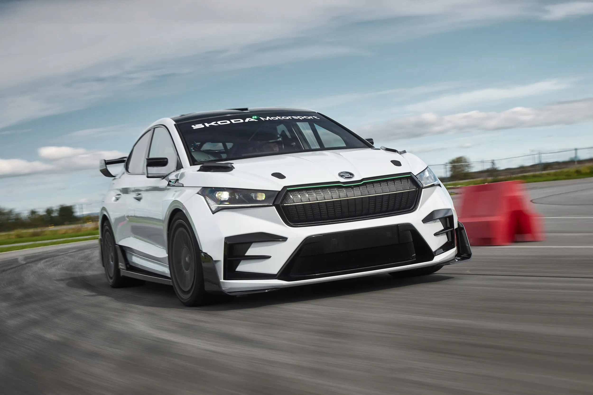 Škoda Enyaq RS Race