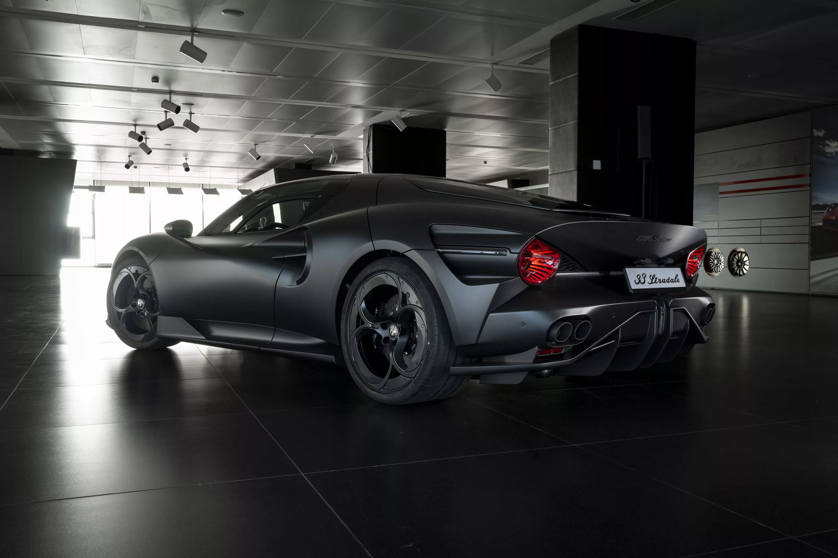 Alfa Romeo 33 Stradale Perla Nera