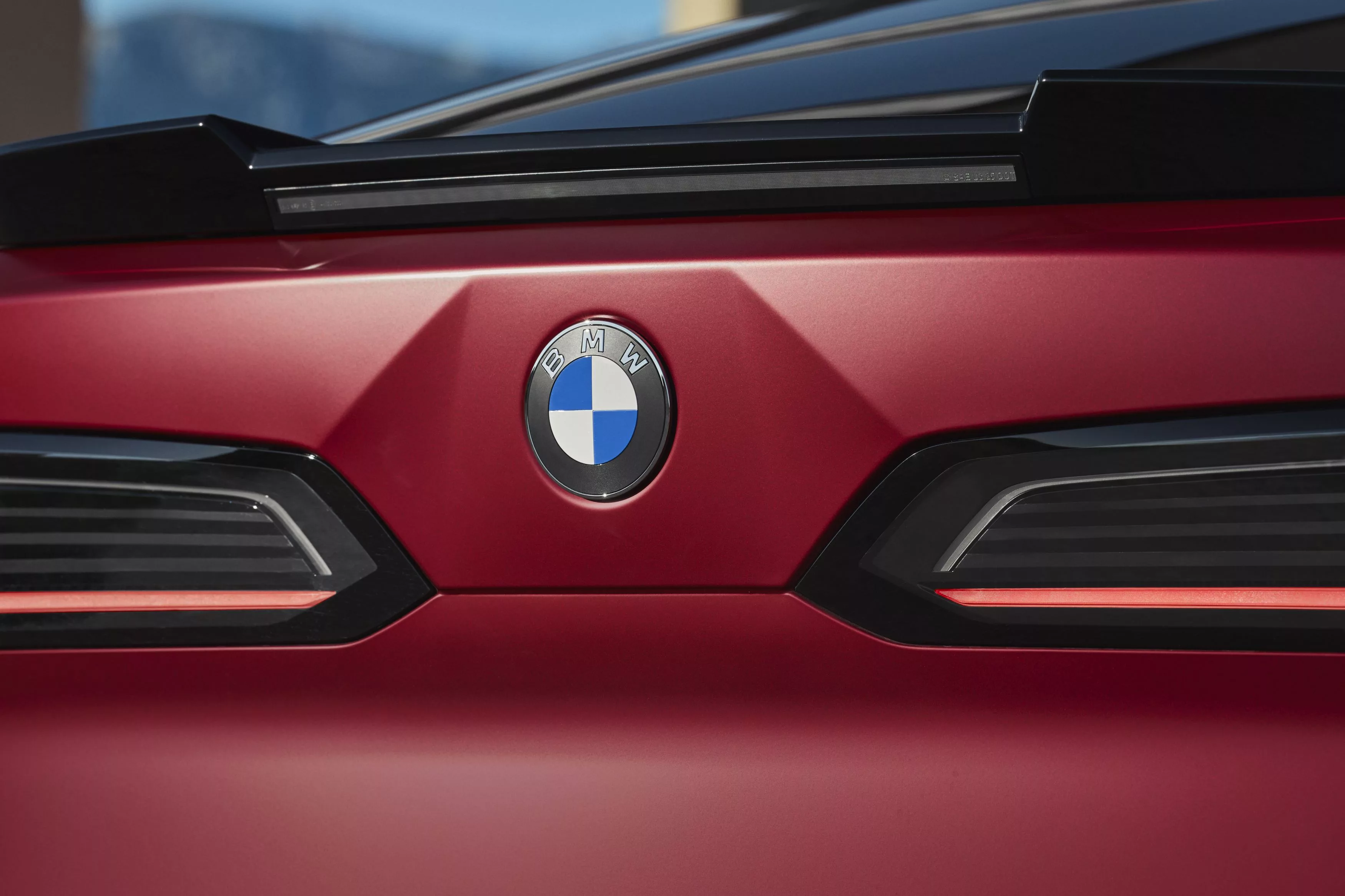BMW iX4