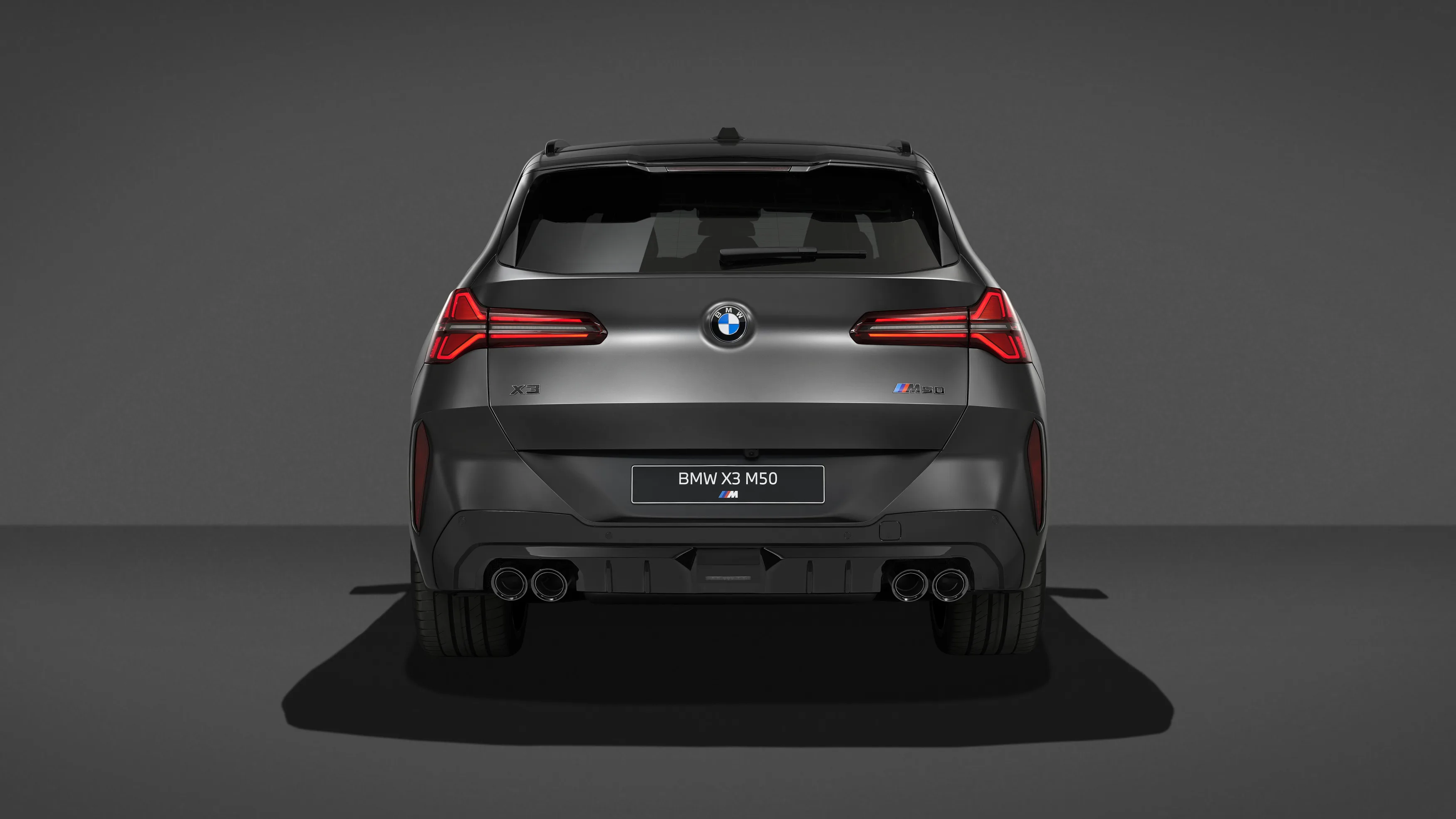 BMW X3 M50 xDrive ar Black Package.
