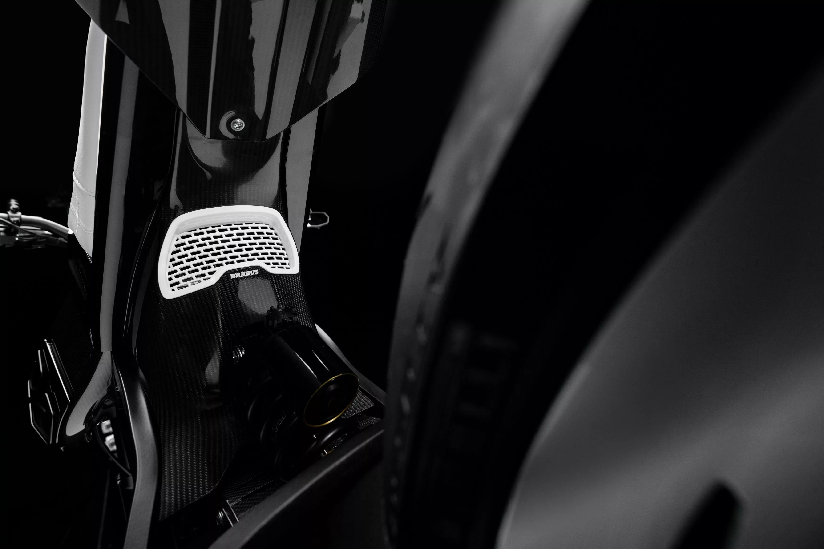 Brabus Urban E Fragment Edition