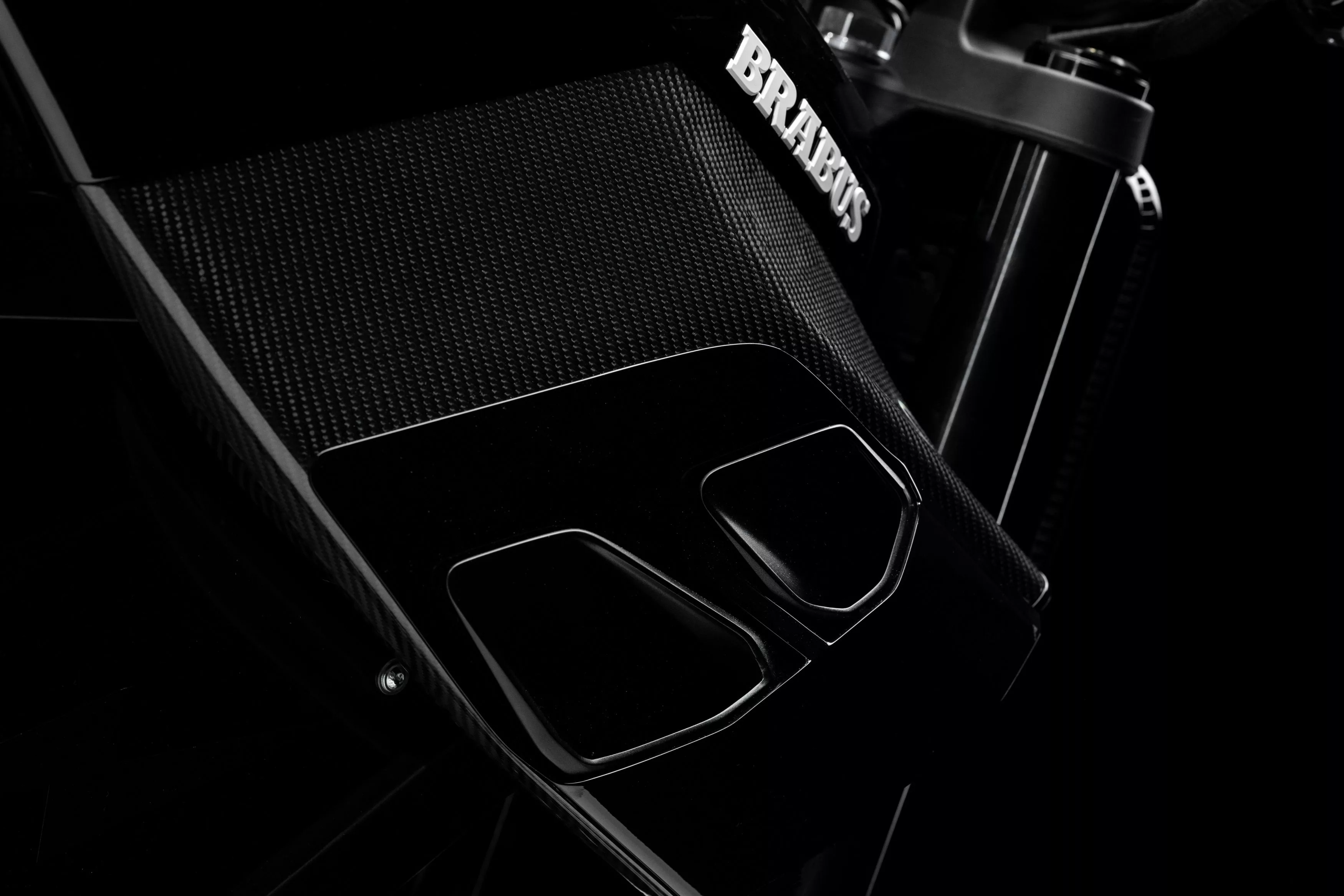 Brabus Urban E Fragment Edition