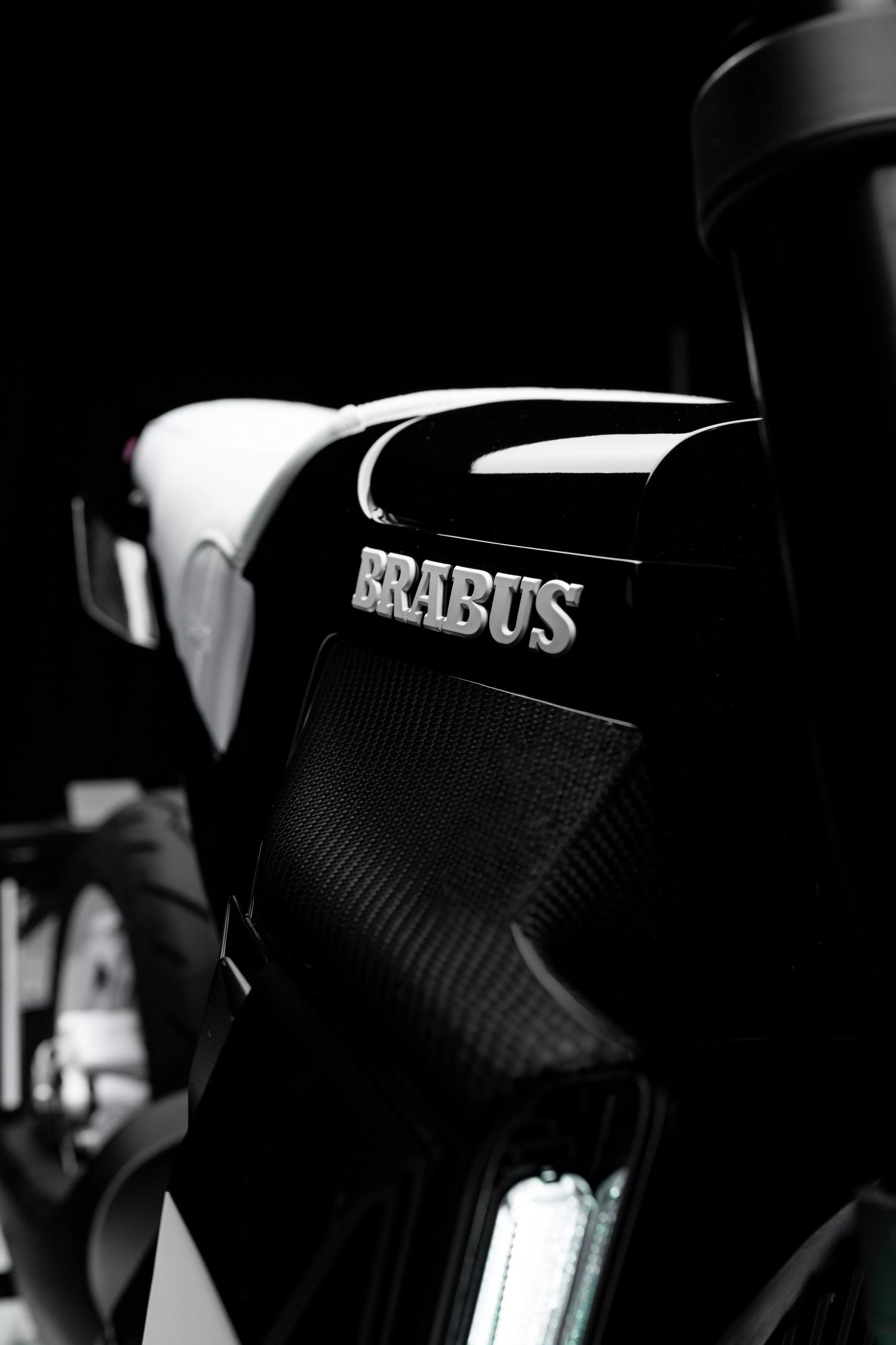 Brabus Urban E Fragment Edition