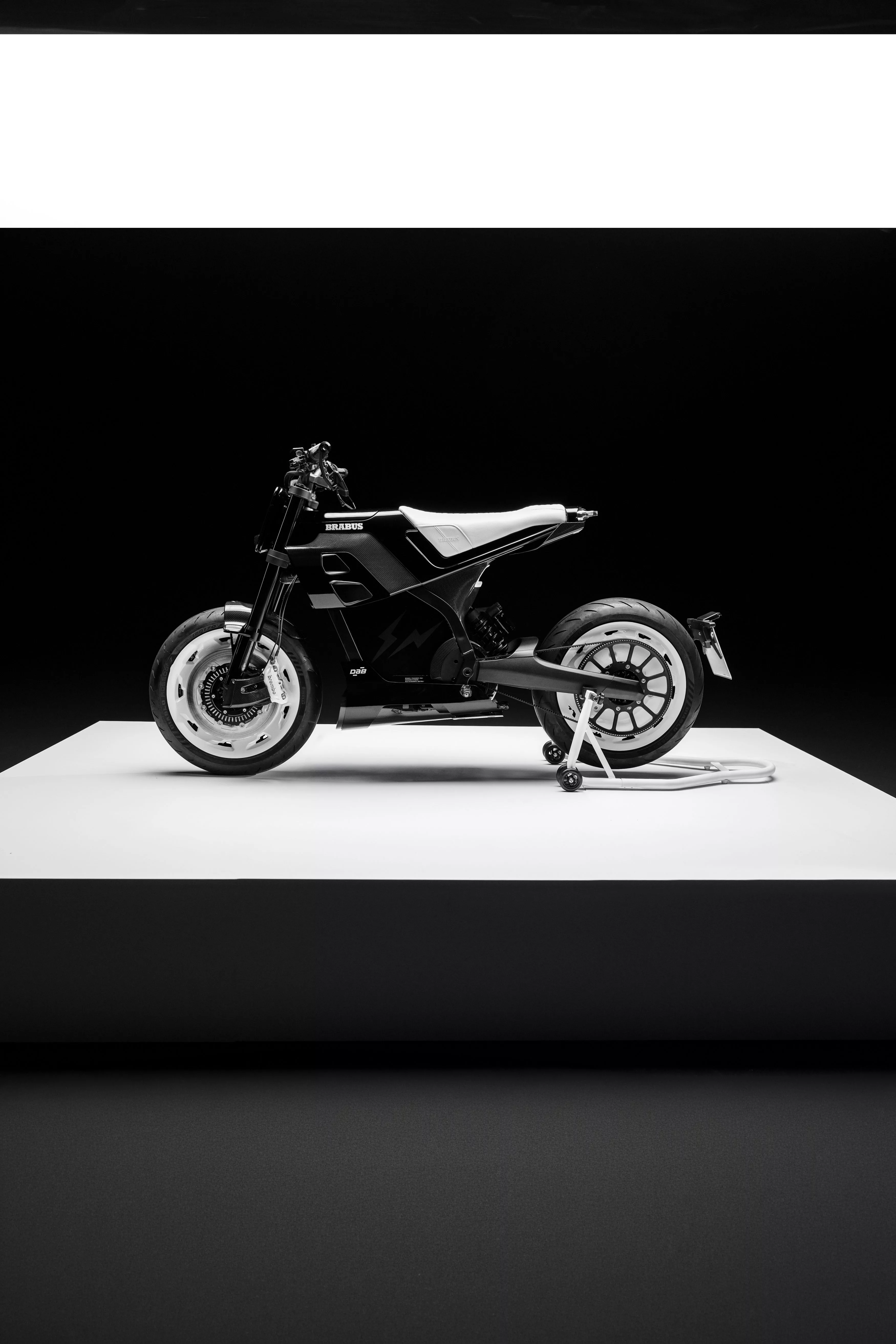 Brabus Urban E Fragment Edition