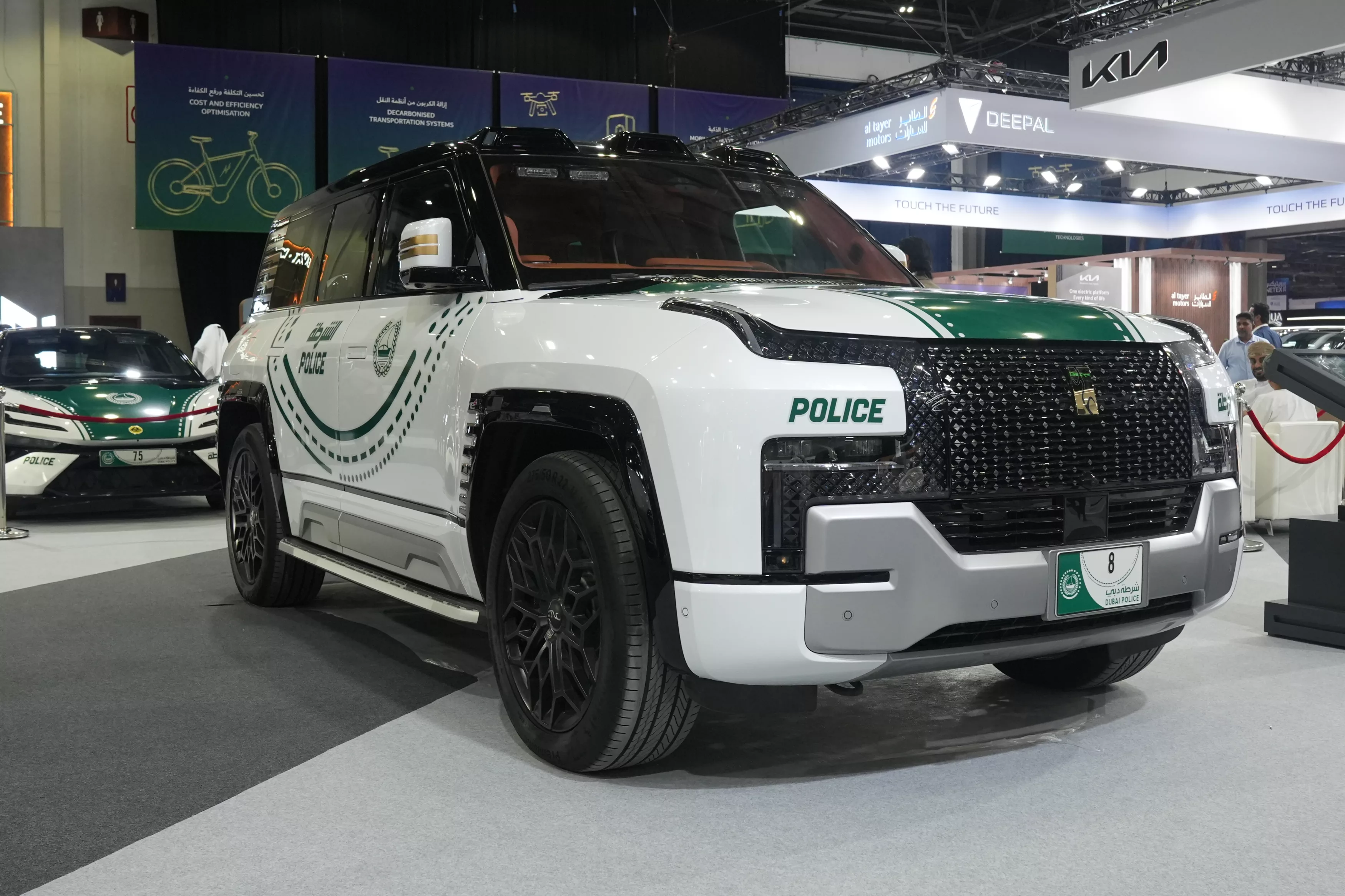 BYD Yangwang U8