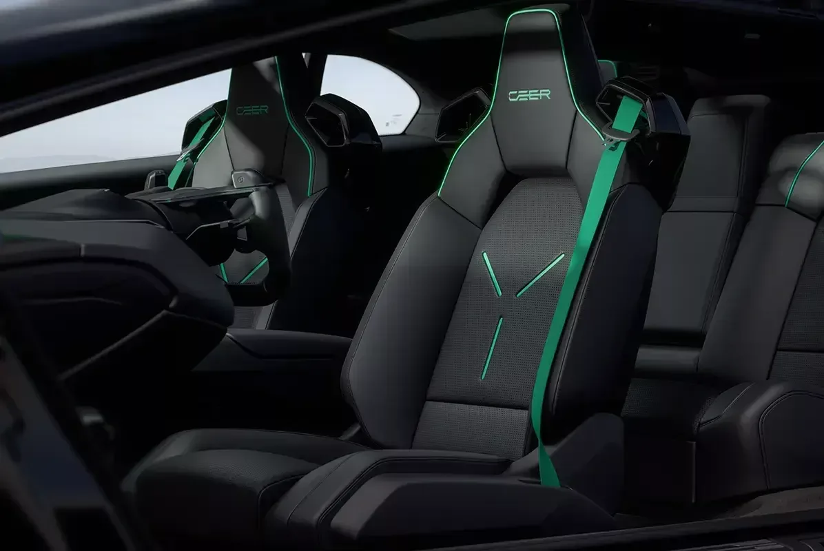 Ceer Exobot Sedan