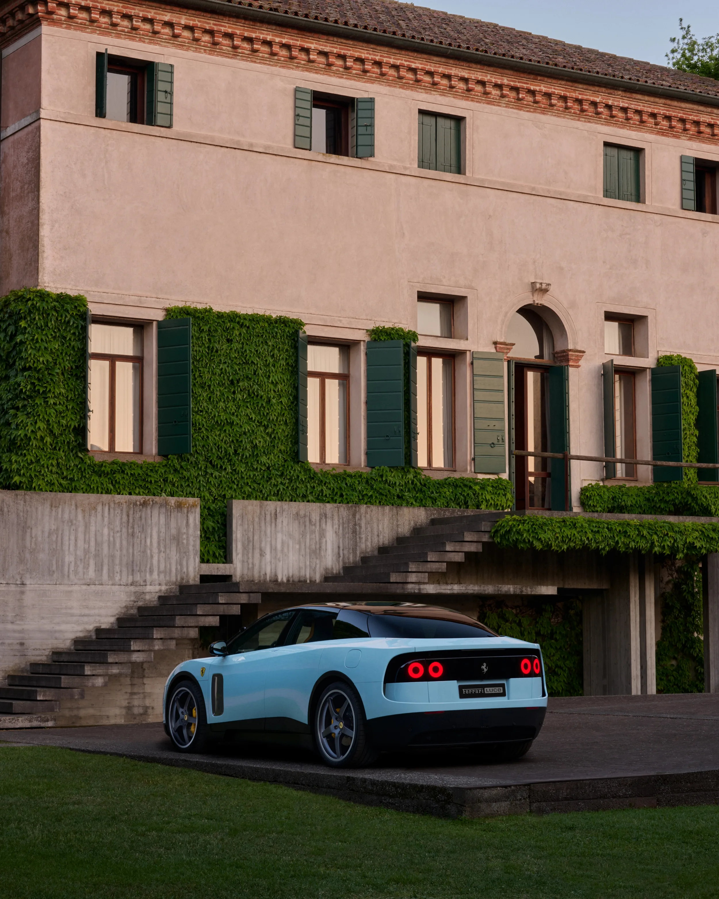 Ferrari Luce