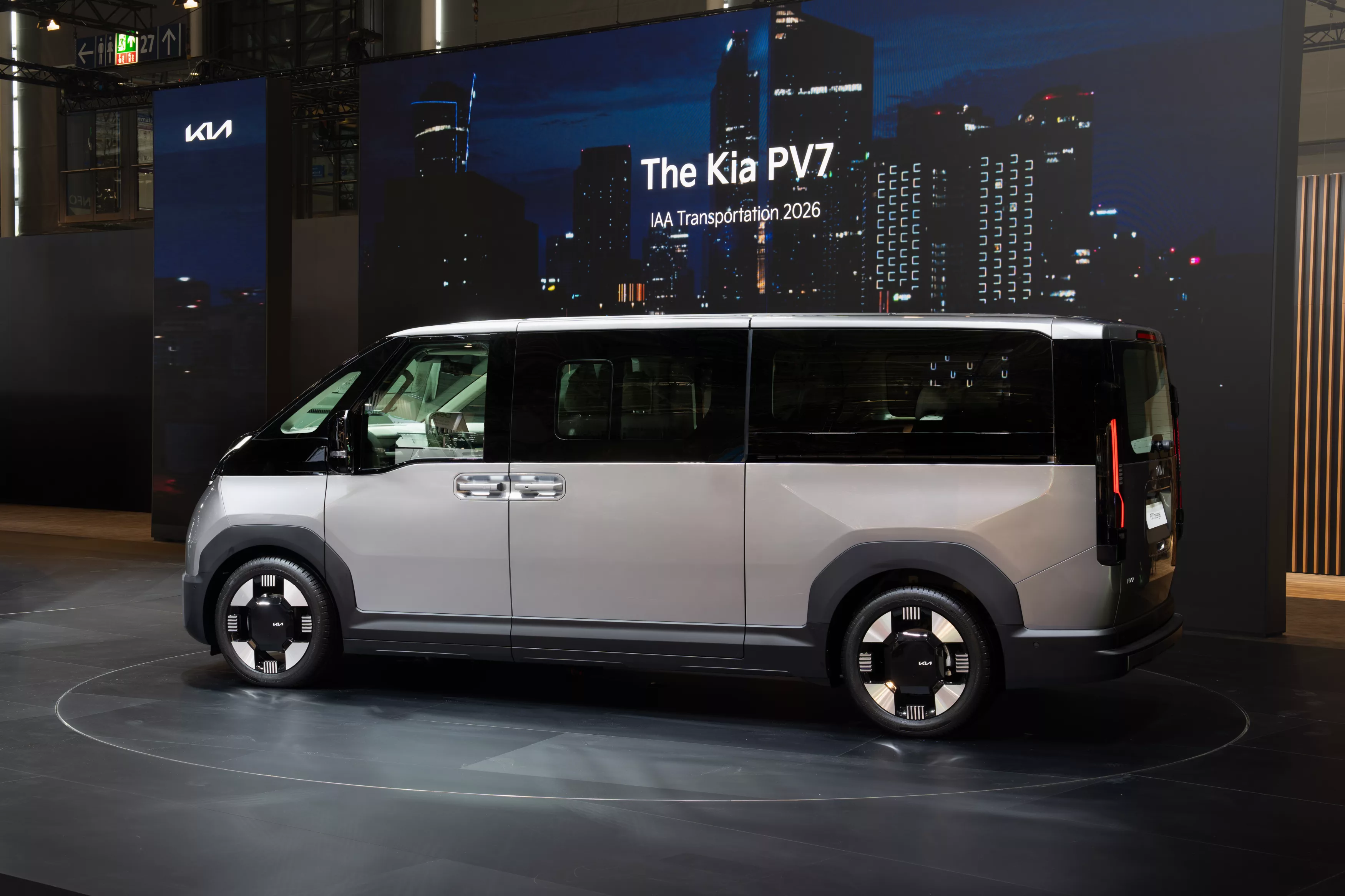 Kia PV7