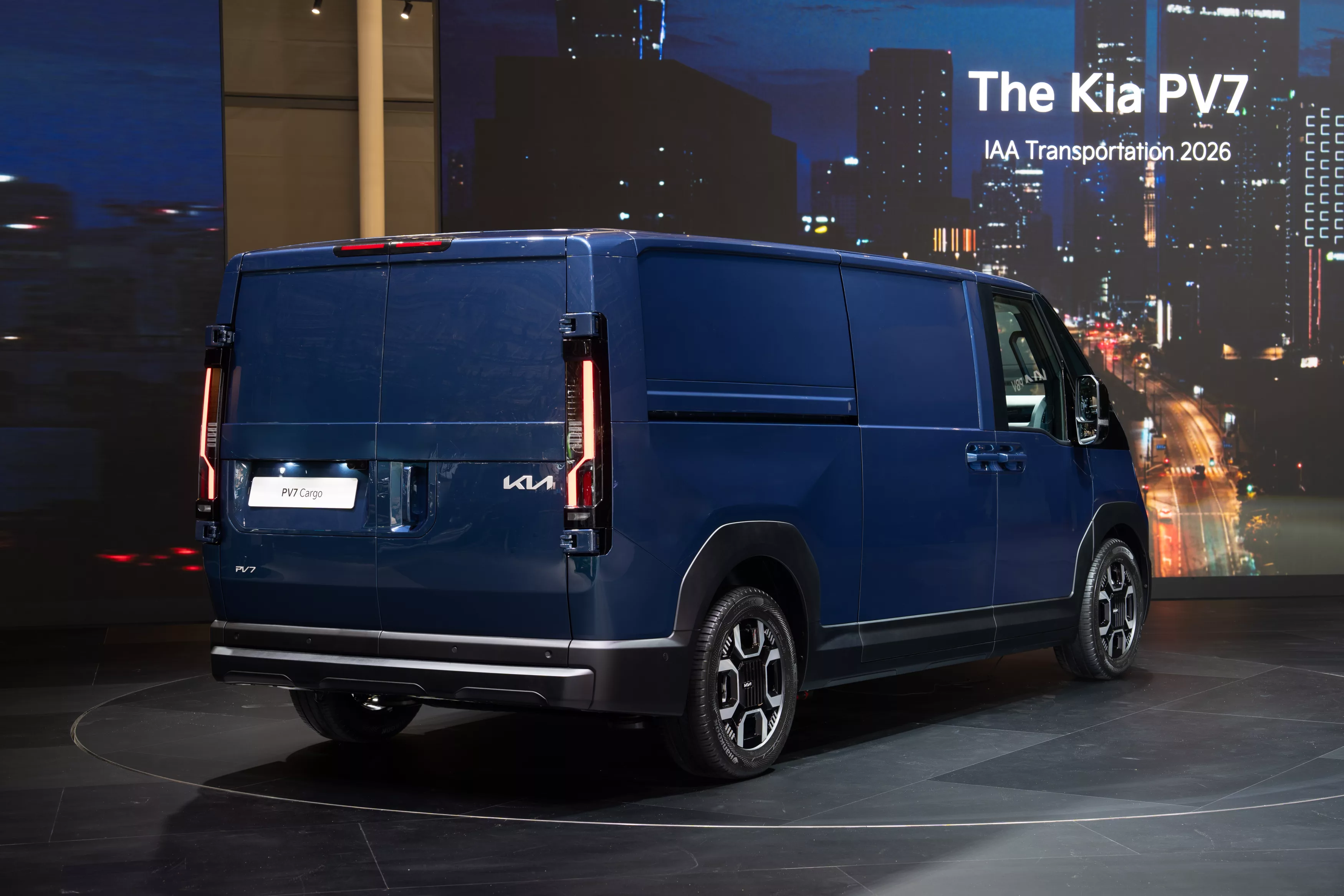 Kia PV7