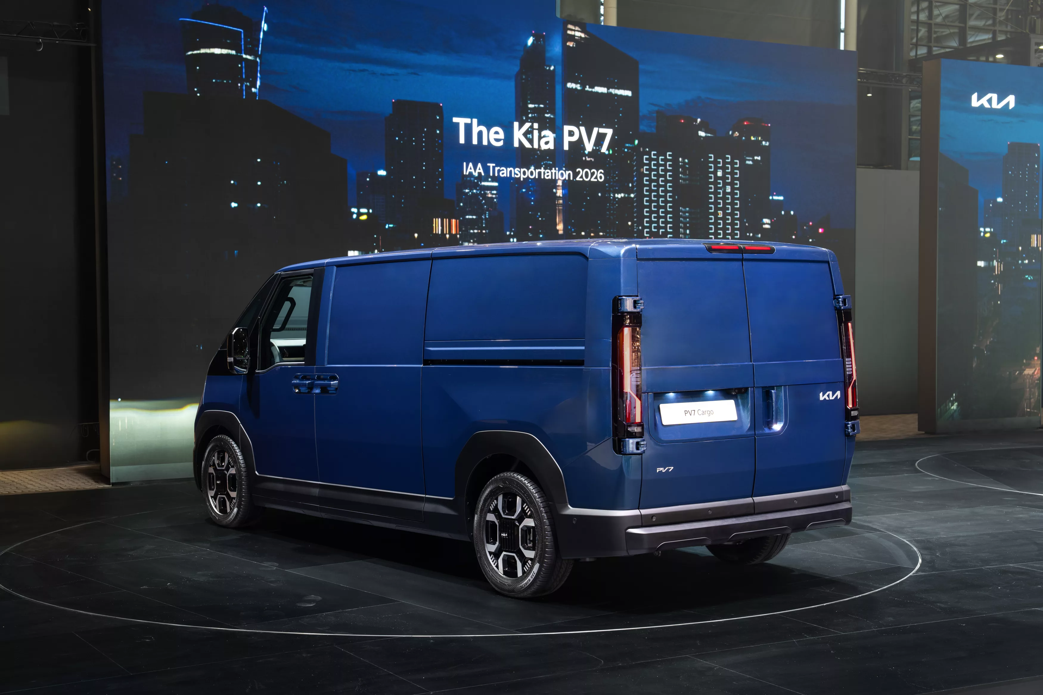 Kia PV7