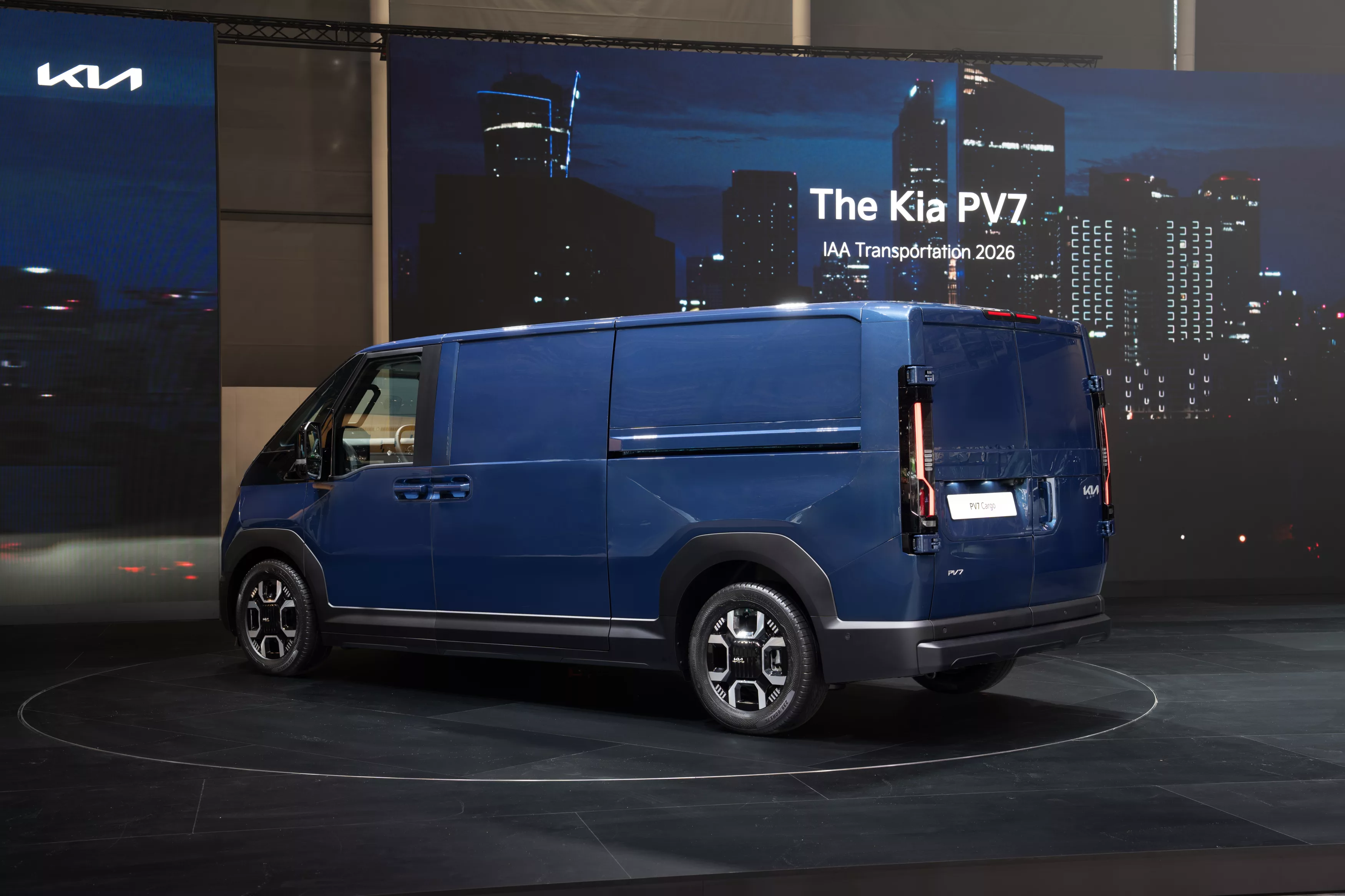 Kia PV7