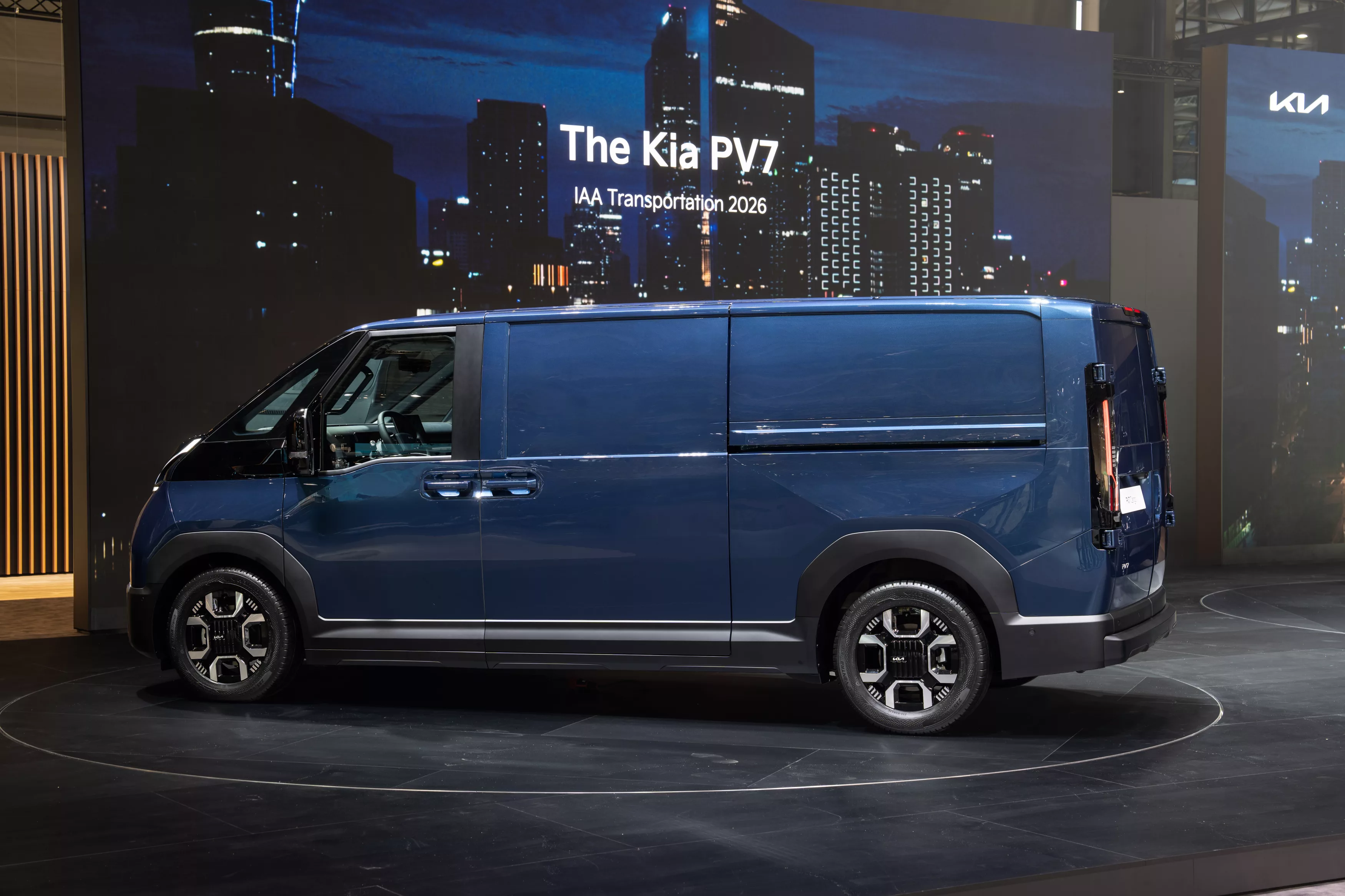 Kia PV7