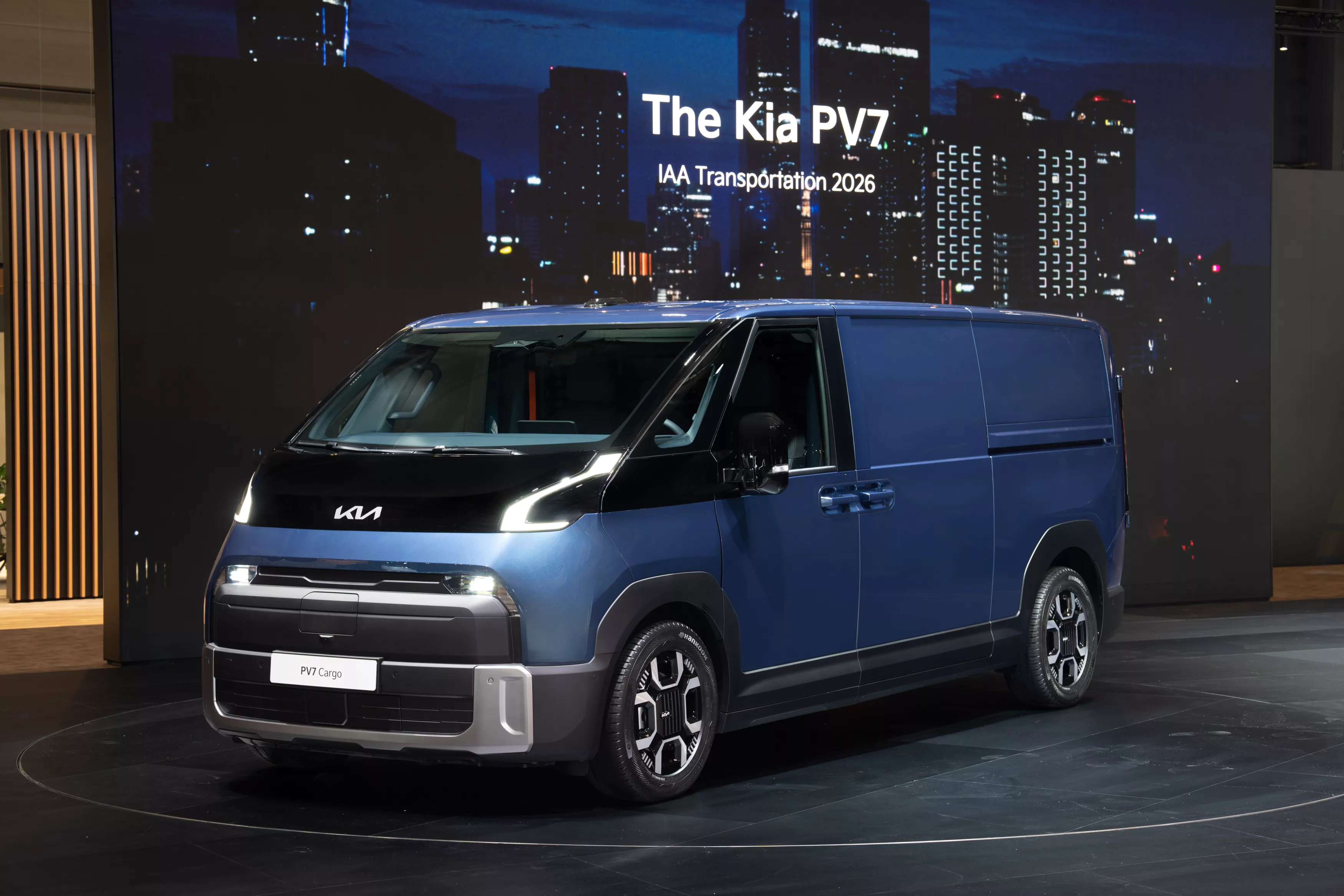 Kia PV7