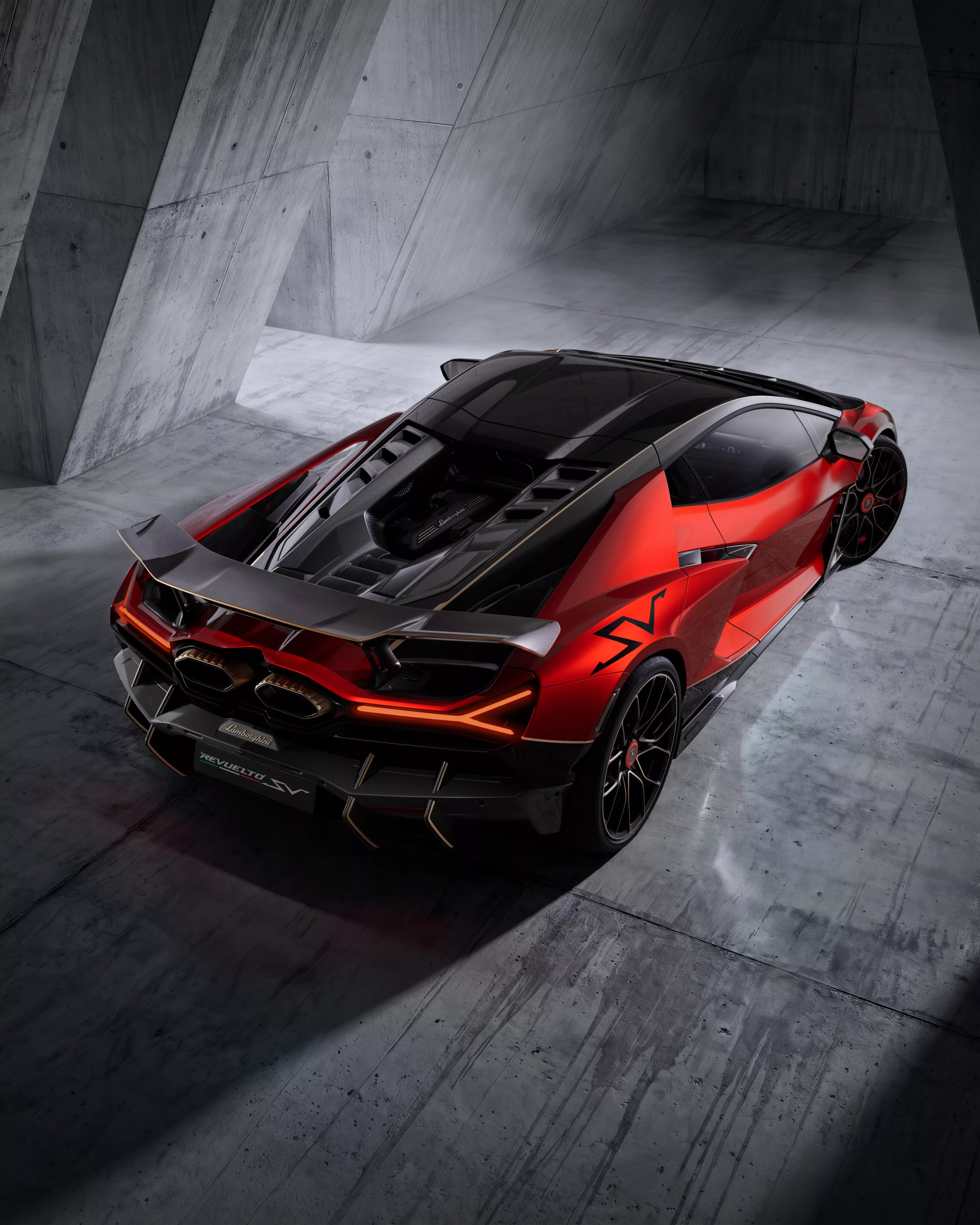 Lamborghini Revuelto SV