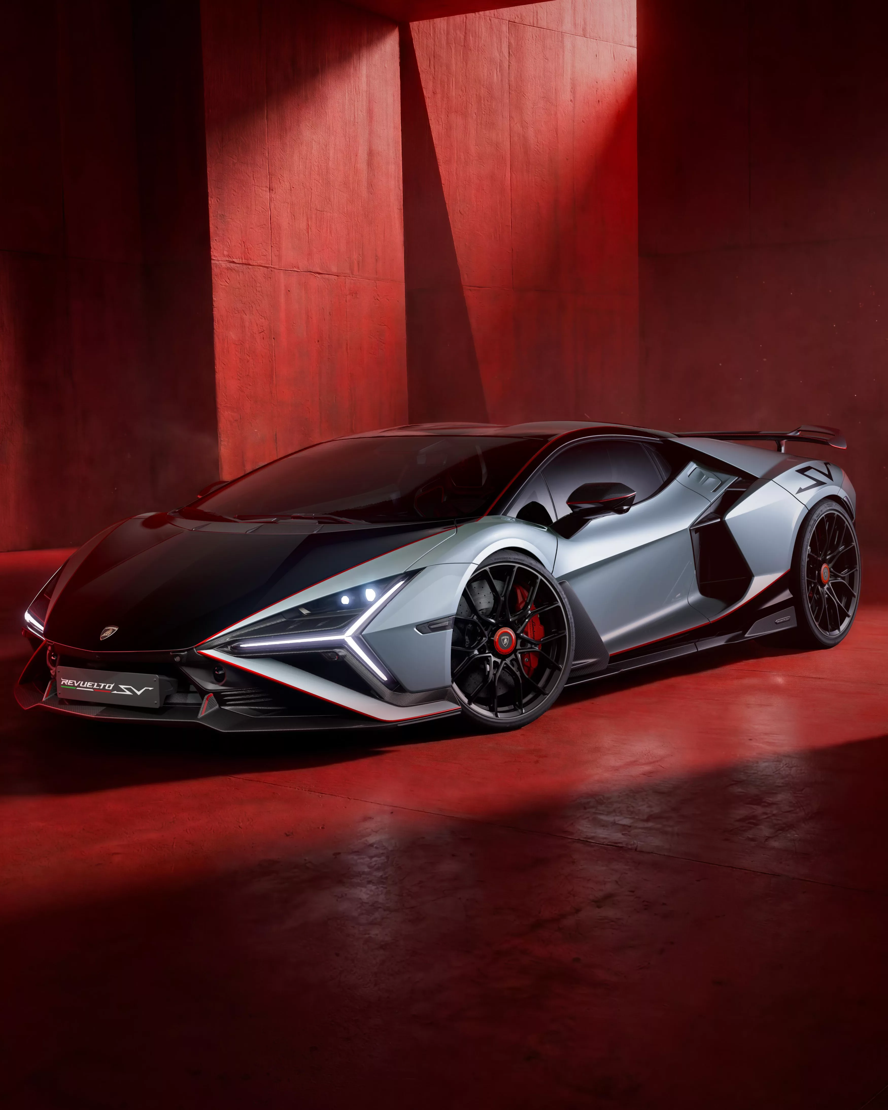 Lamborghini Revuelto SV