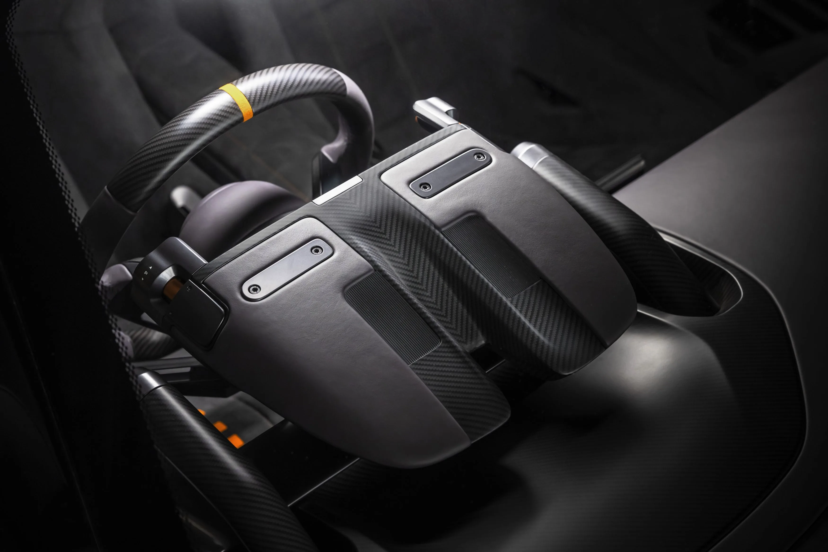 McLaren McL 6GT