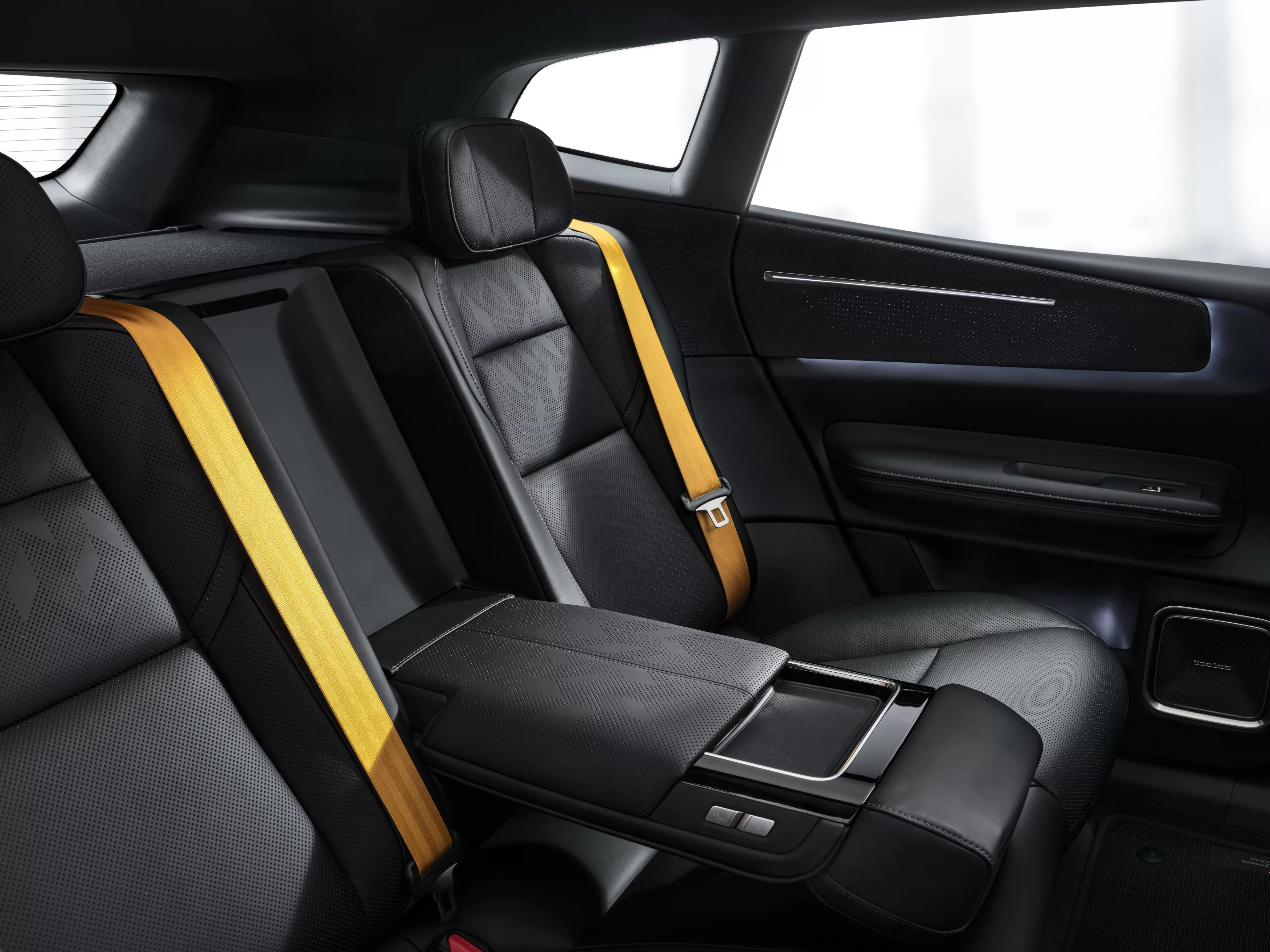 Polestar 4 SUV