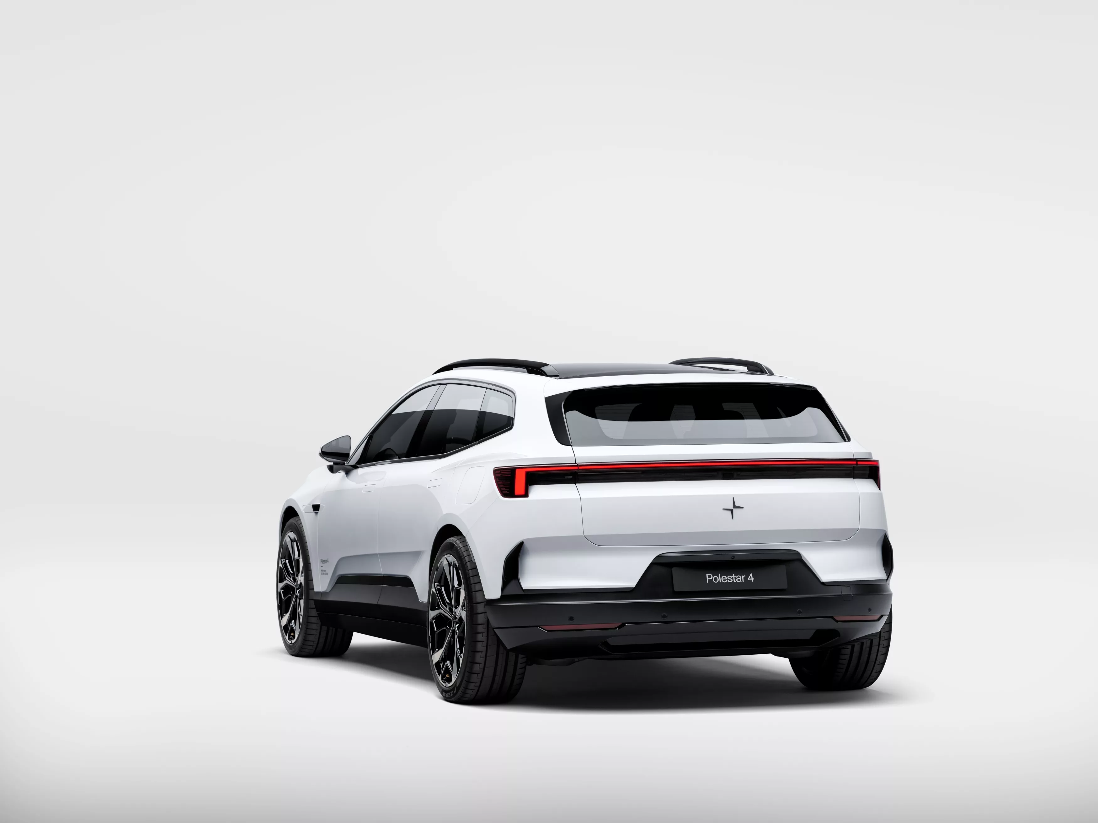 Polestar 4 SUV