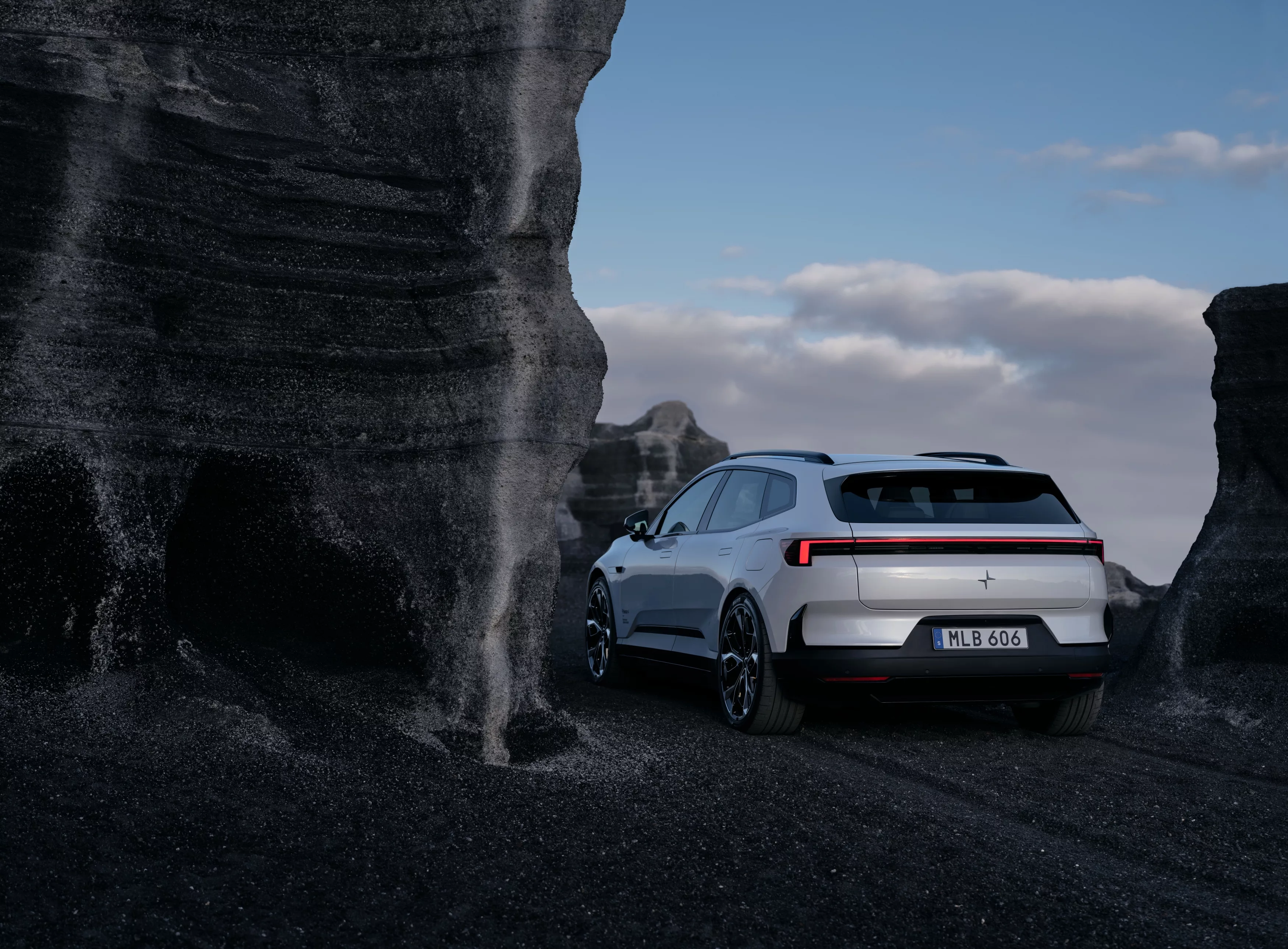 Polestar 4 SUV