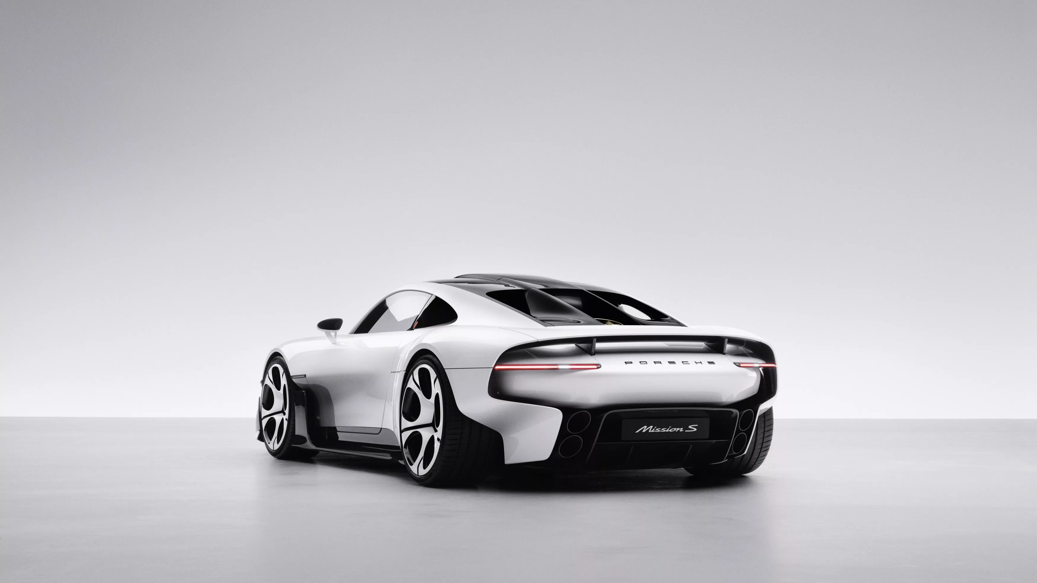Porsche Mission S