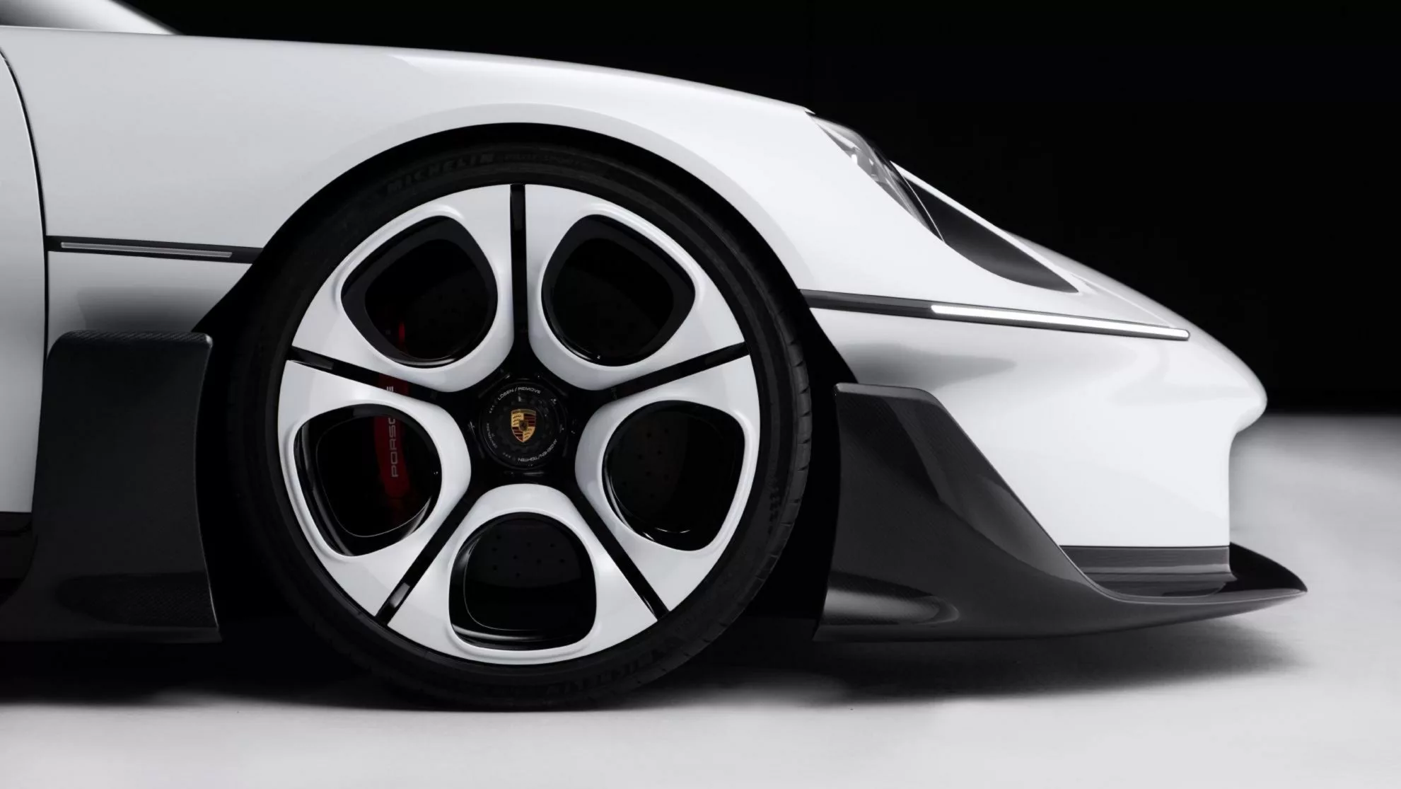 Porsche Mission S