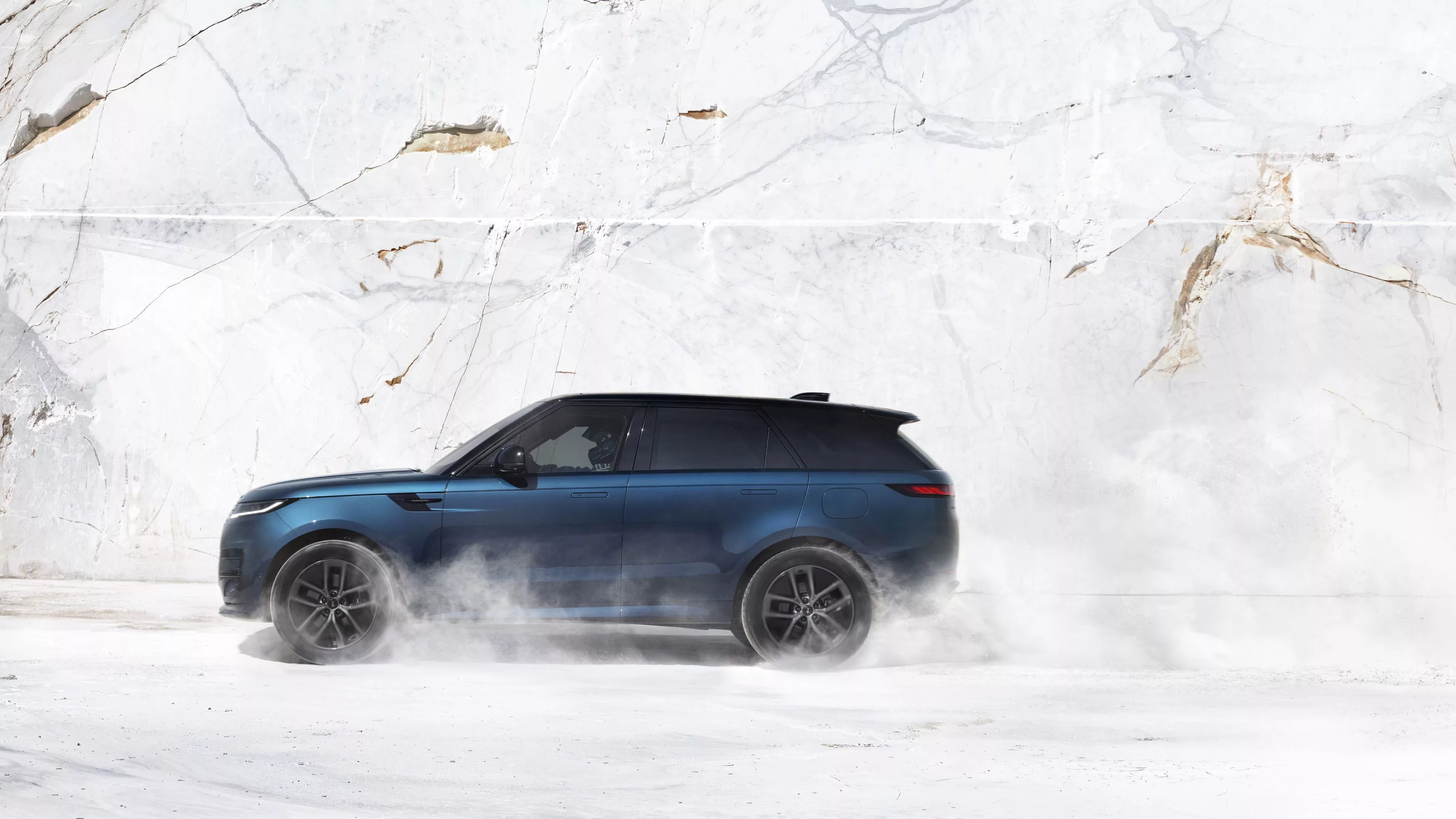 Range Rover Sport Electric
