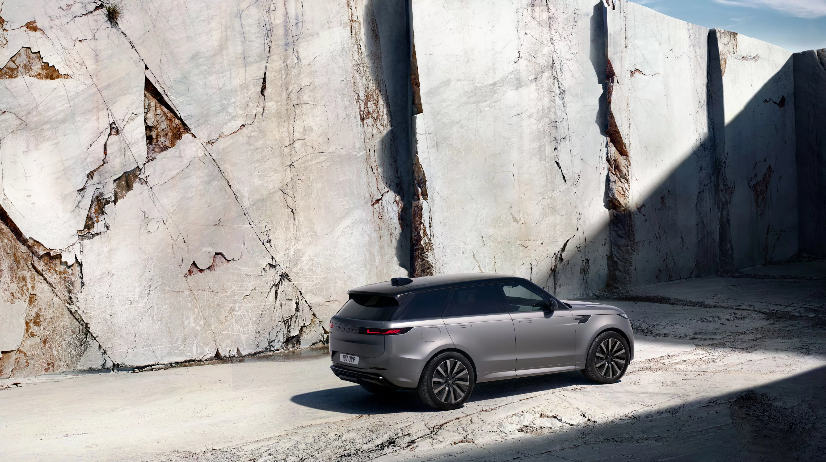 Range Rover Sport Electric