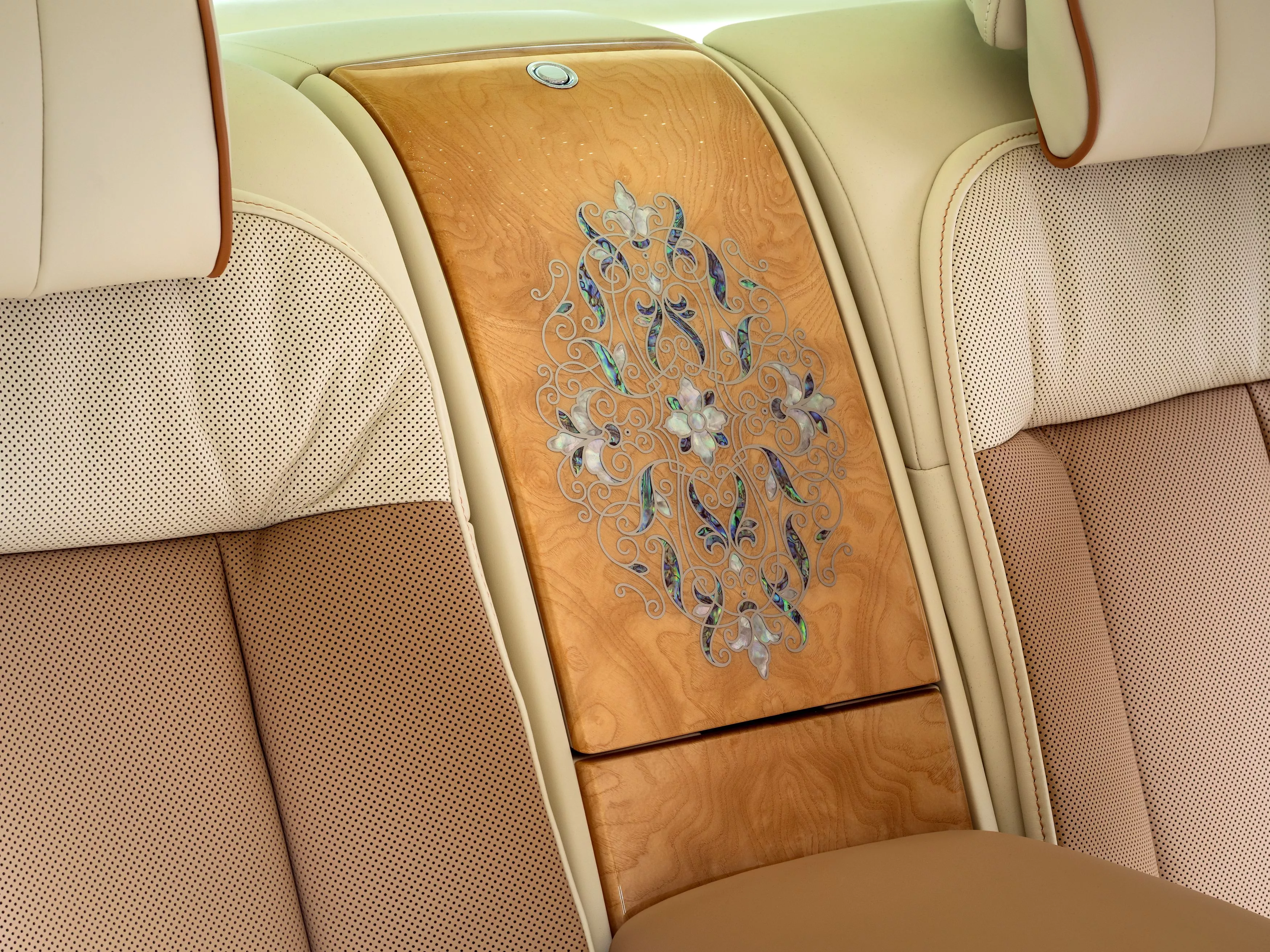 Rolls-Royce Phantom Hummingbird