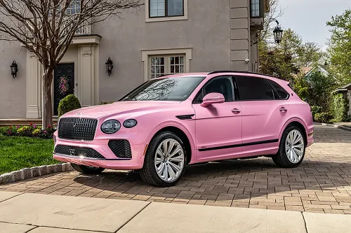 auto.pub Bentayga EWB Mulliner in Candy Pink 25.06.25