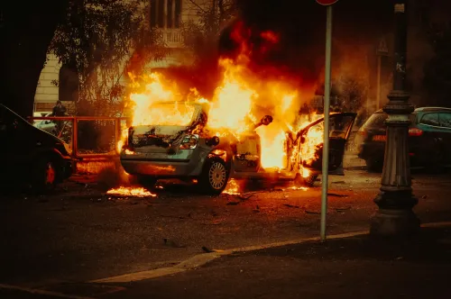 auto.pub Car in Fire 14.08.25
