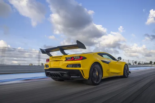 auto.pub Chevrolet Corvette ZR1 23.12.24