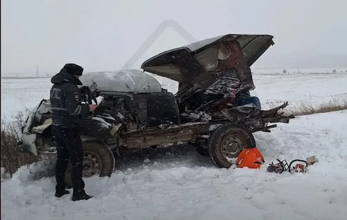 auto.pub Crash in the Snow 02.01.26