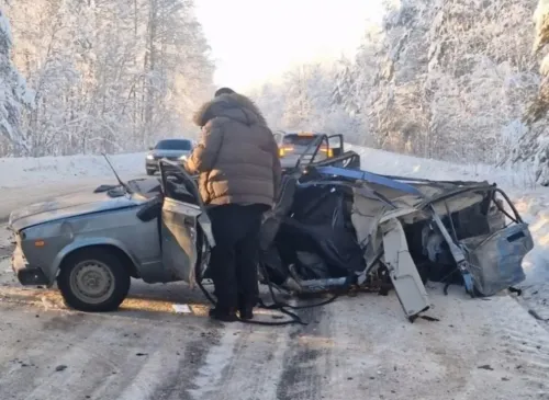 auto.pub Crash on the Slippery Road 18.01.26
