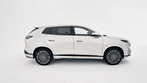 auto.pub Dongfeng Aeolus L8 Hybrid 21.08.25
