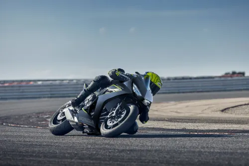 auto.pub Honda CBR650R 08.01.26