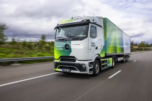 auto.pub Mercedes-Benz eActros 30.09.25