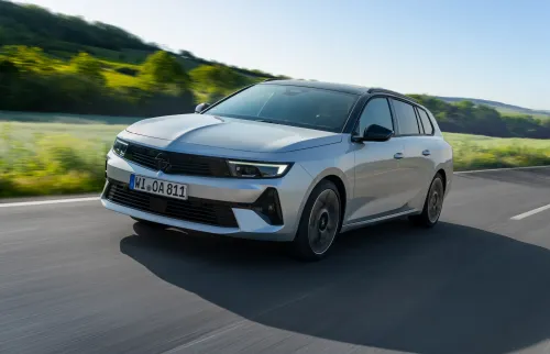 auto.pub Opel Astra Sports Tourer Hybrid 01.09.25