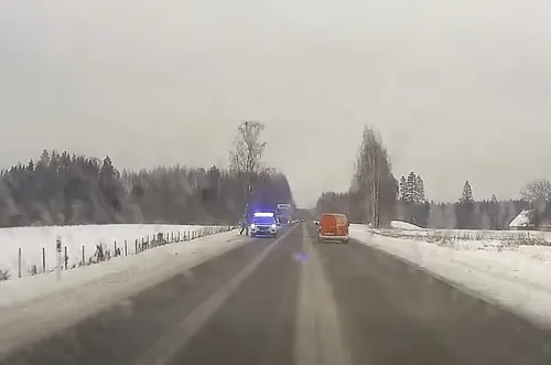 auto.pub Police chasing 07.01.26