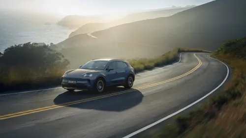auto.pub Porsche Cayenne S Electric 11.03.26