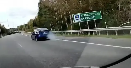 auto.pub Smoking Prius 25.03.26