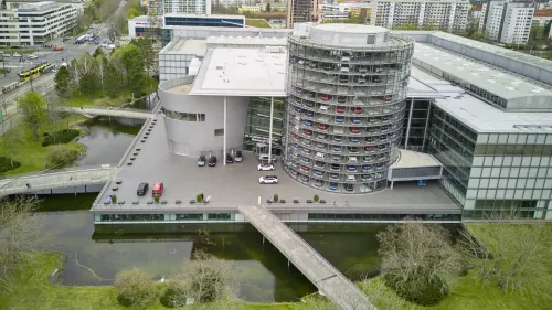 auto.pub Volkswagen Sachsen GmbH Gläserne Manufaktur 15.12.25